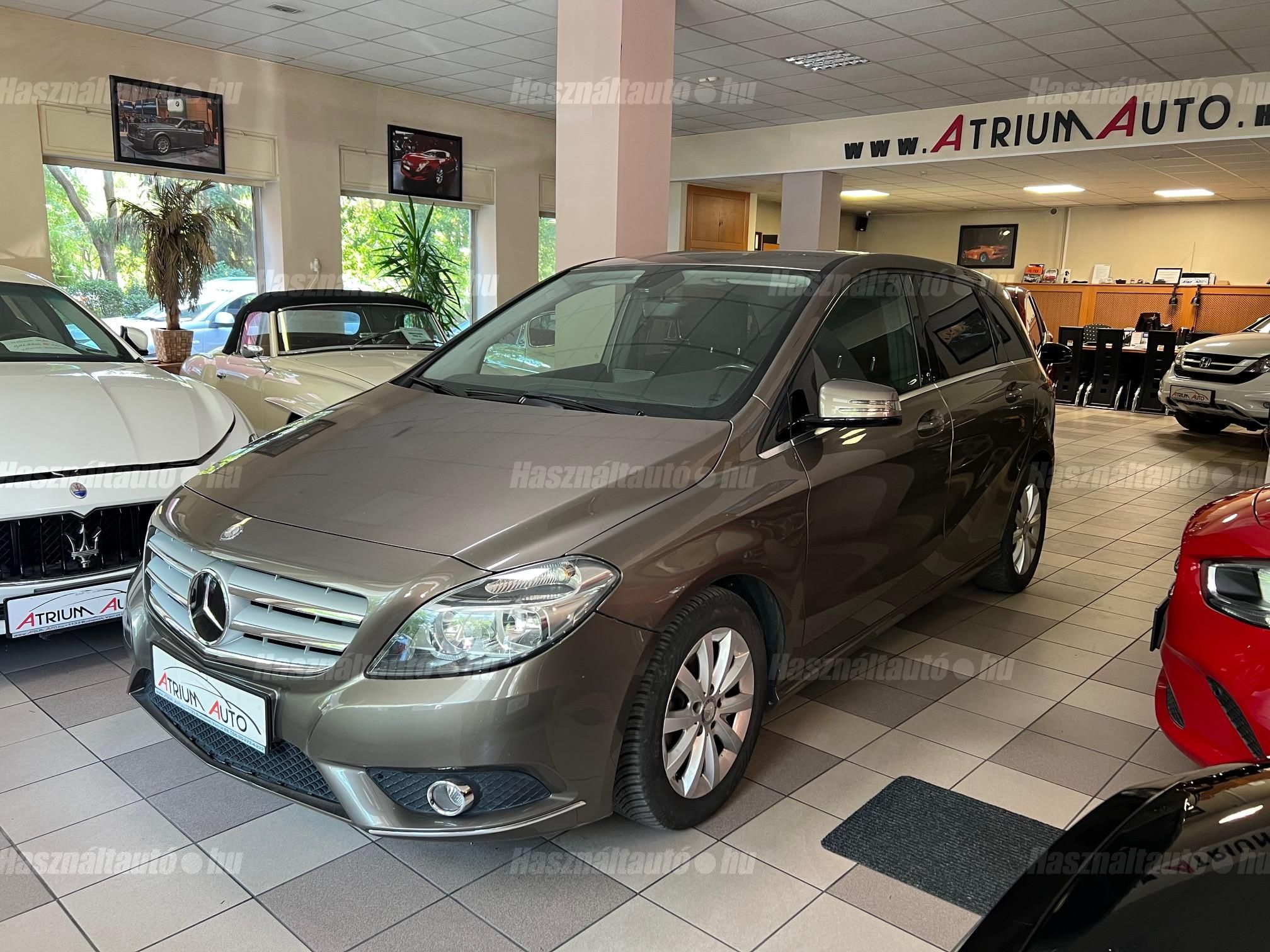 MERCEDES-BENZ B 180 2012/11 - 1
