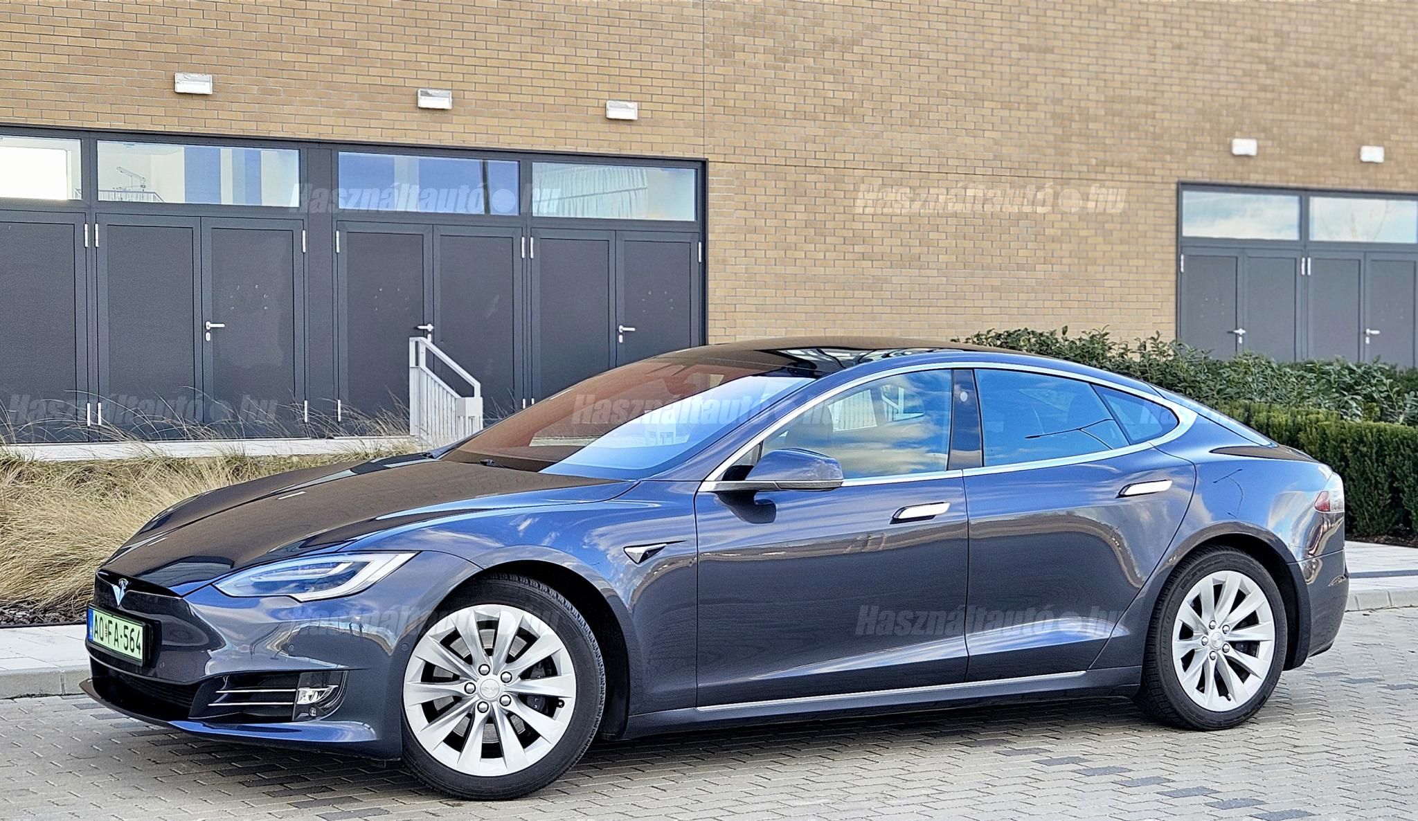 TESLA MODEL S 2018/6 - 1