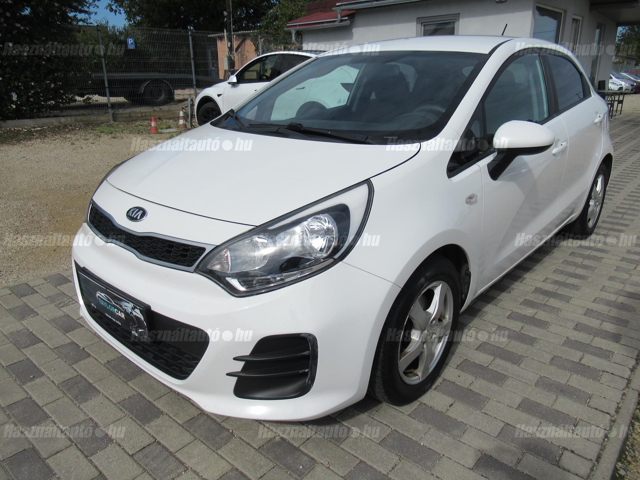 KIA RIO 2016/10 - 1