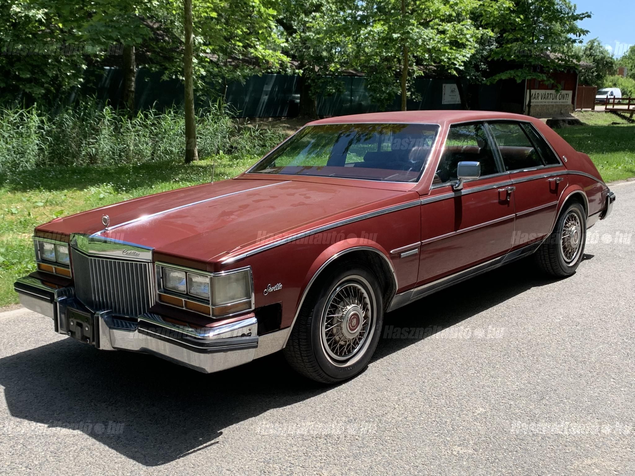 CADILLAC DEVILLE 1982/2 - 1