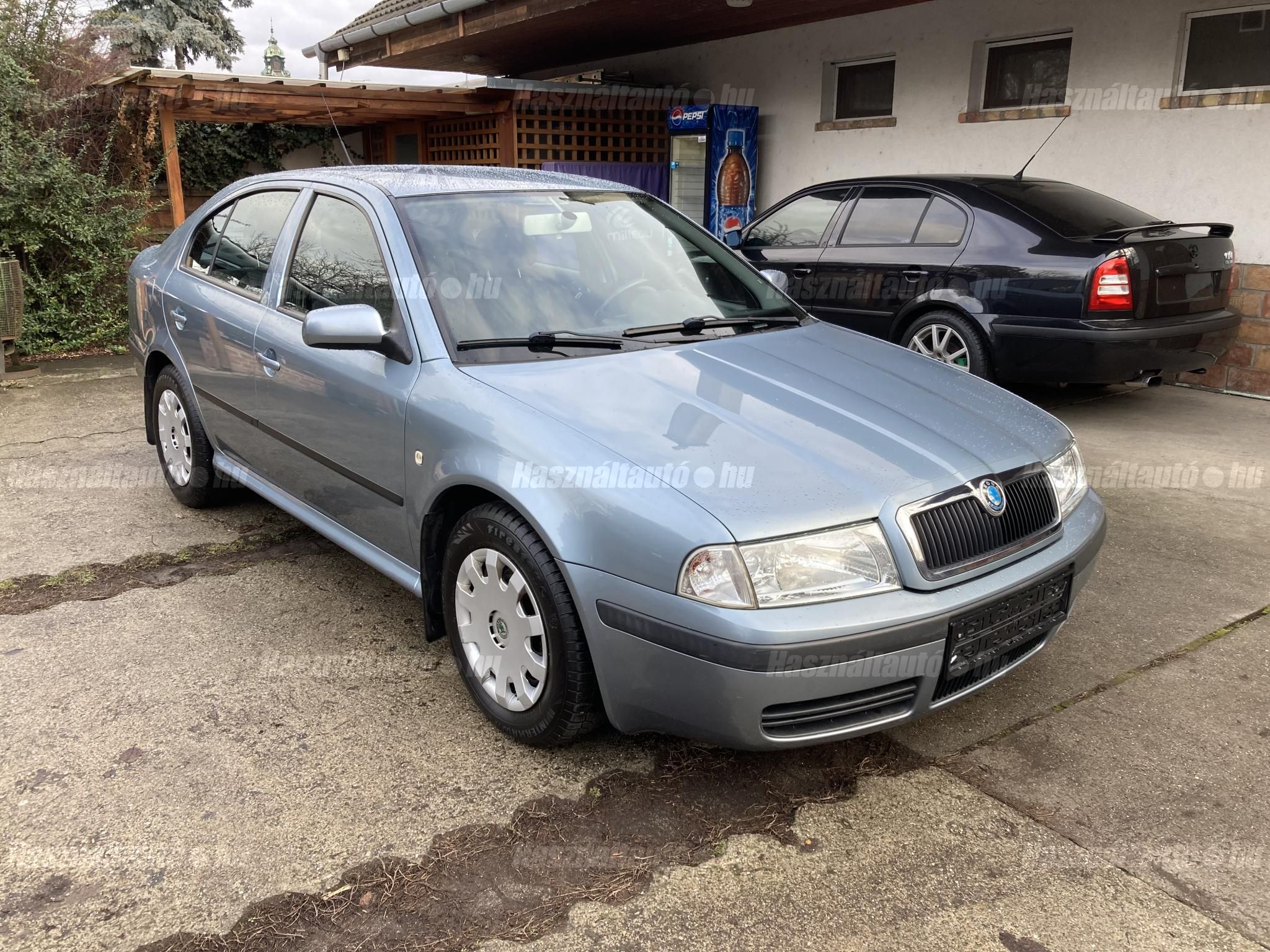 SKODA OCTAVIA 2003/9 - 1