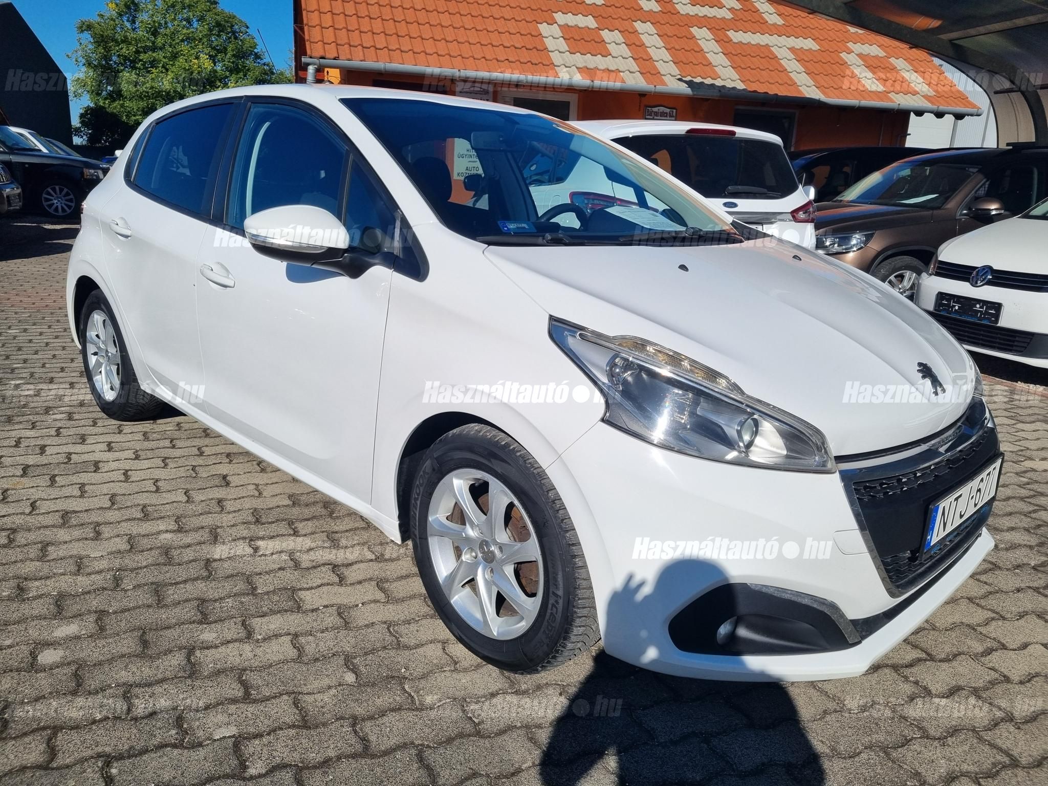 PEUGEOT 208 2016/7 - 1