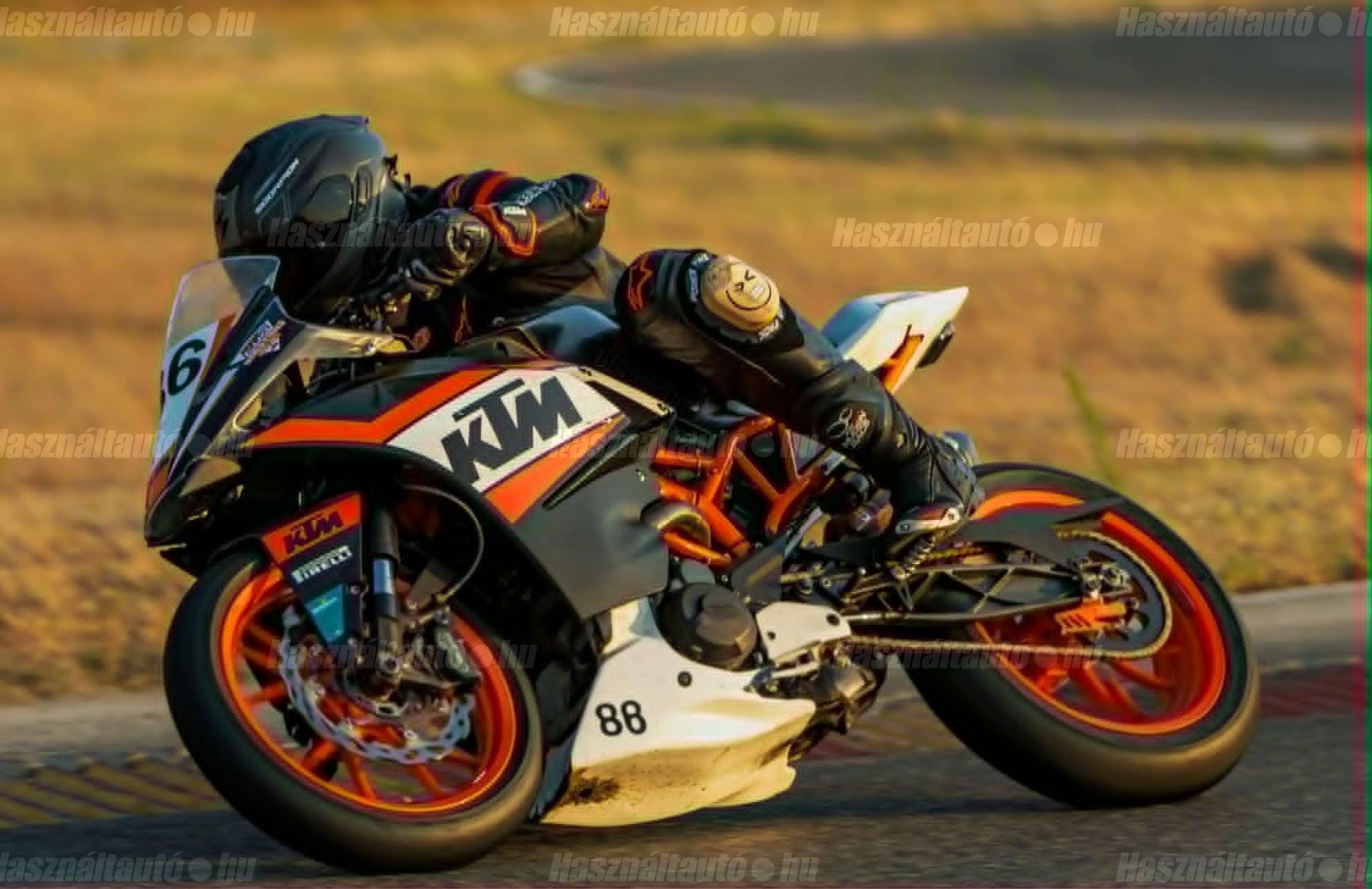 KTM RC 390 2015 - 1