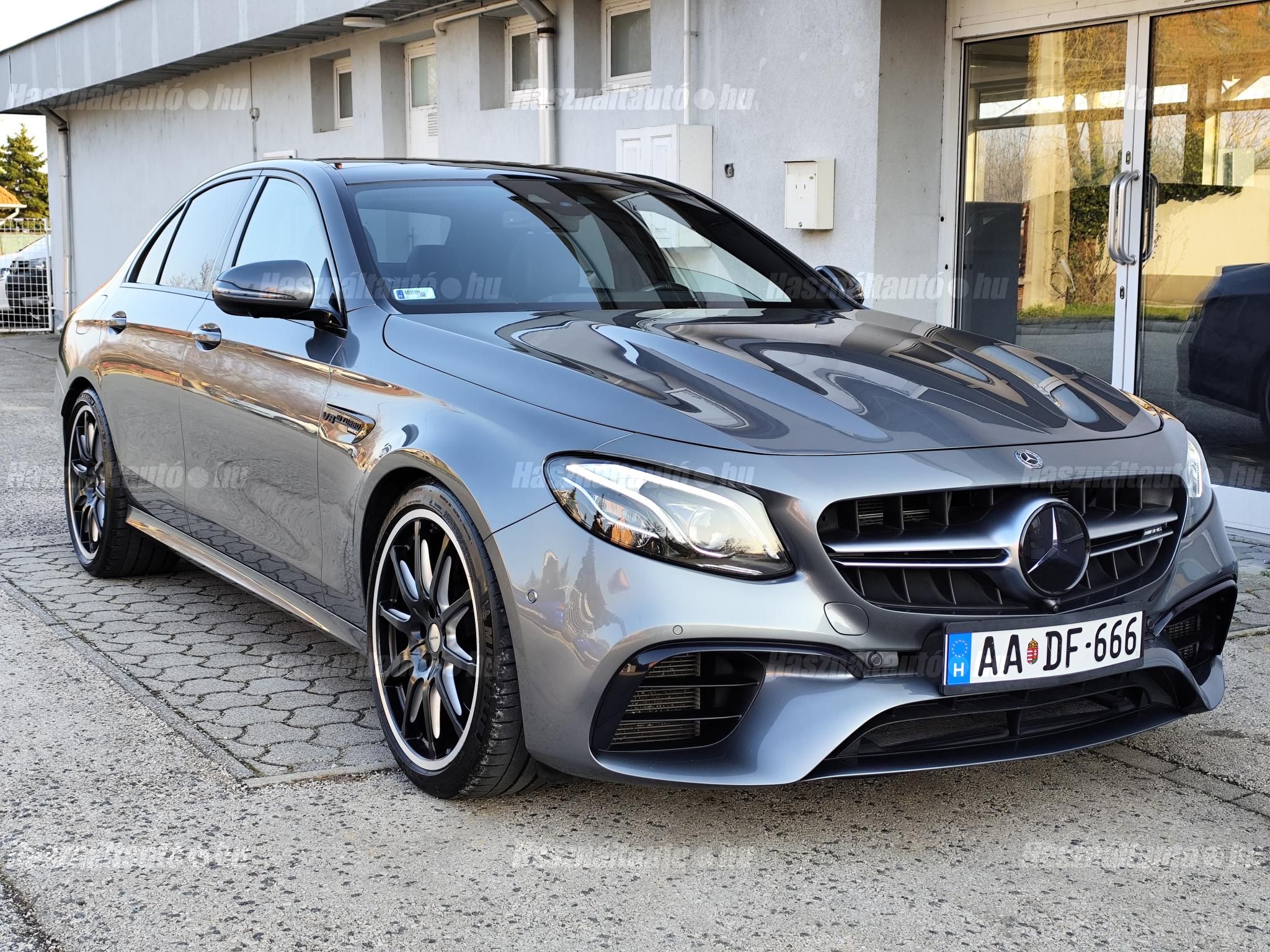 MERCEDES-AMG E 63 2019/10 - 1