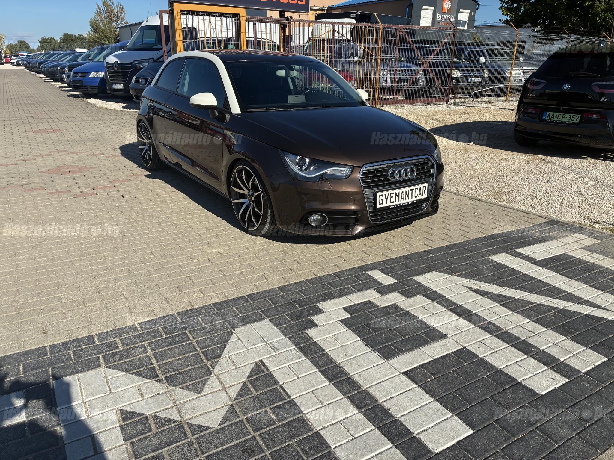 AUDI A1 2011/2 - 1