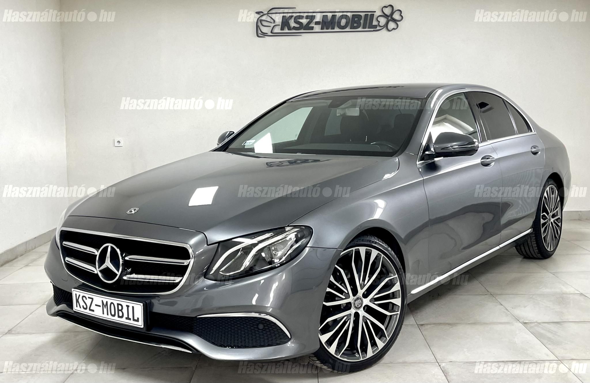 MERCEDES-BENZ E 220 2021/3 - 1