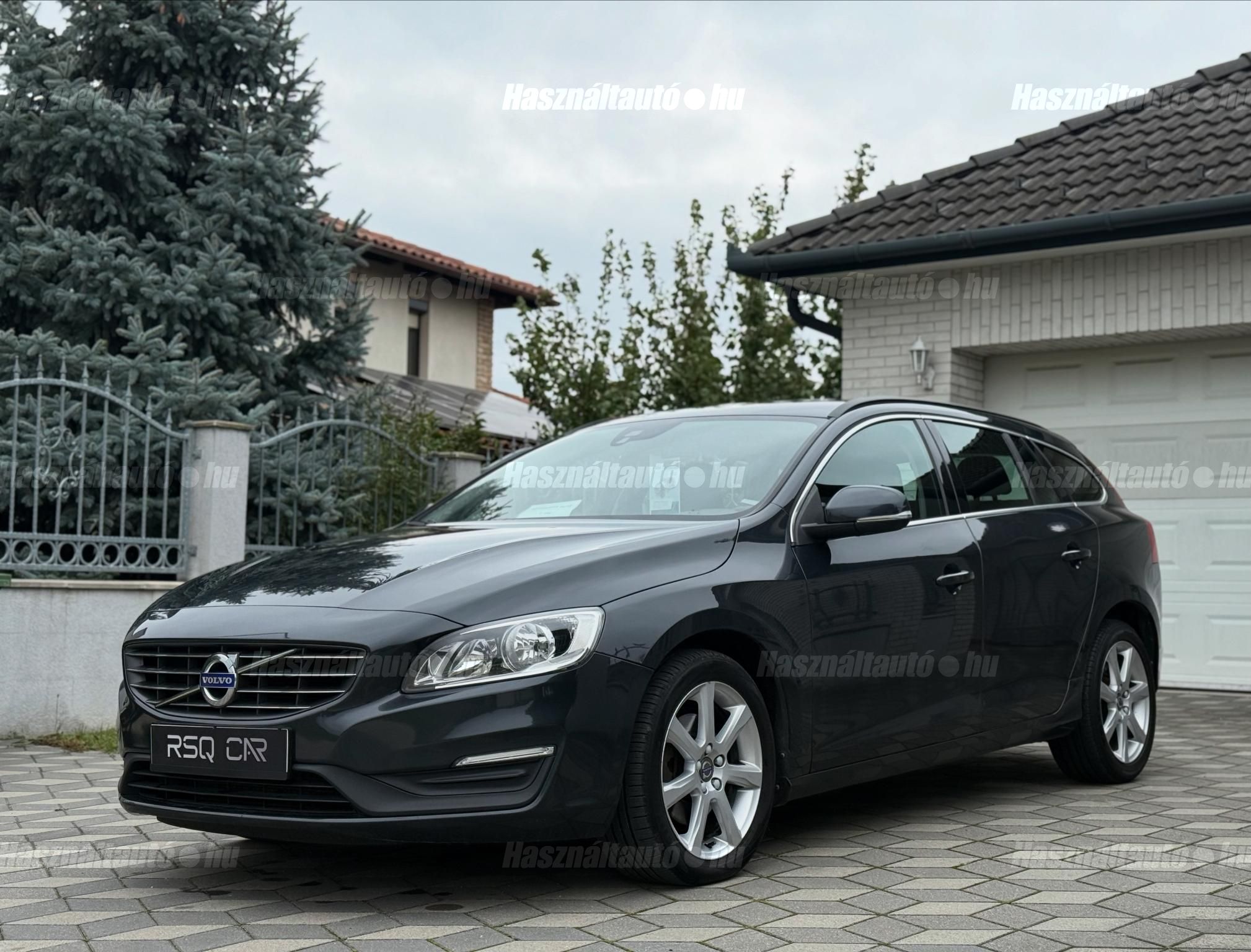 VOLVO V60 2017/12 - 1