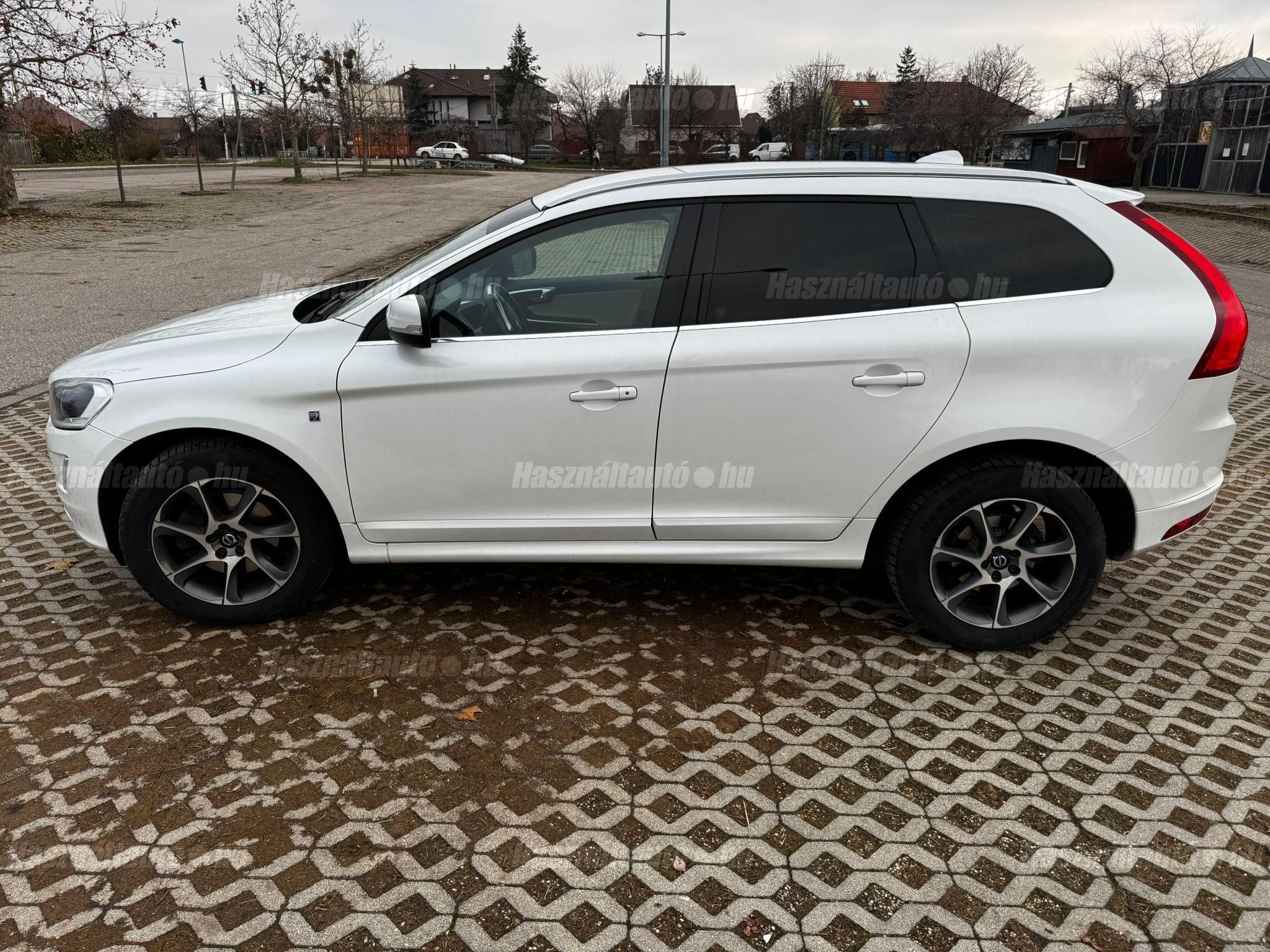 VOLVO XC60 2016/7 - 1