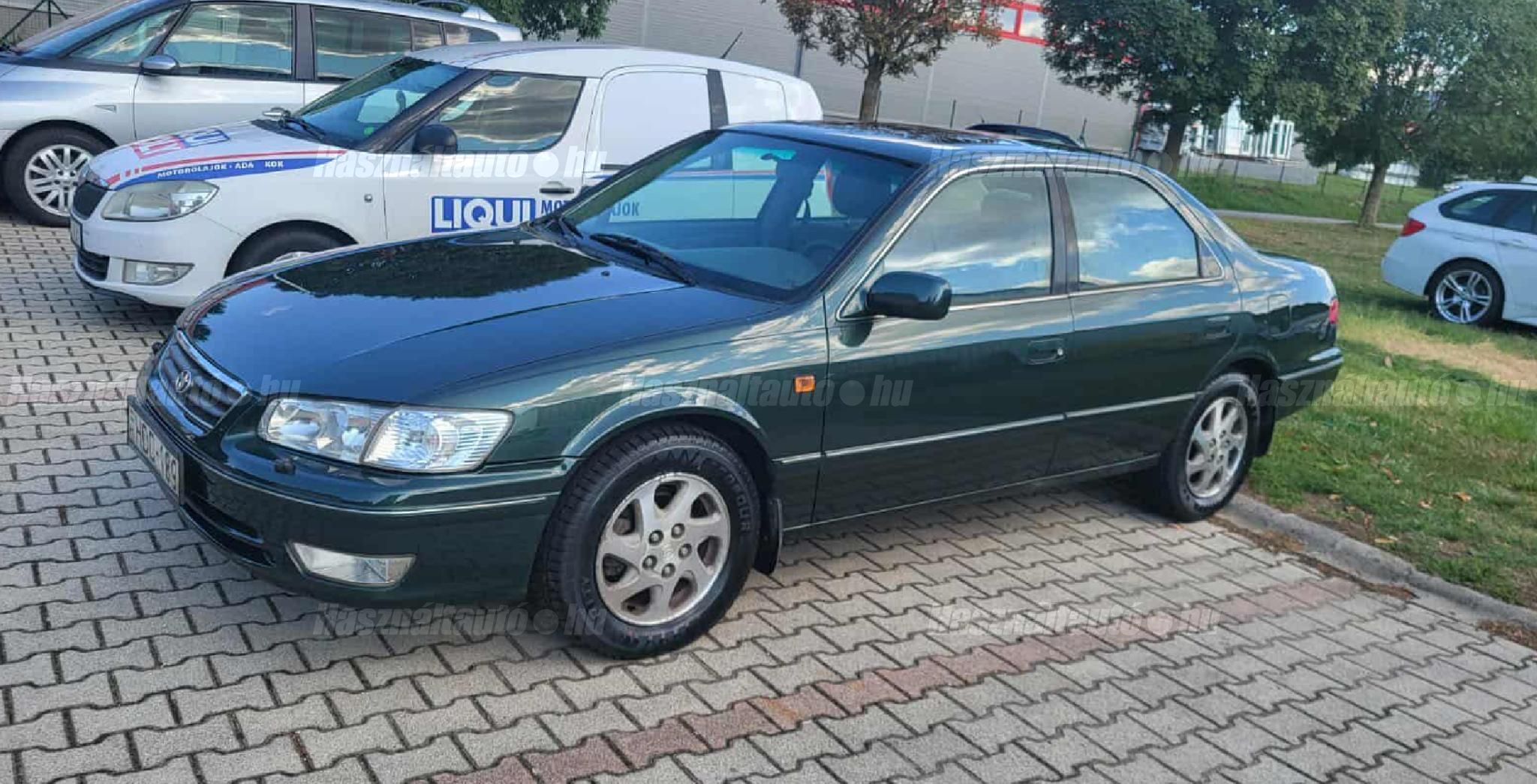 TOYOTA CAMRY 2000/1 - 1