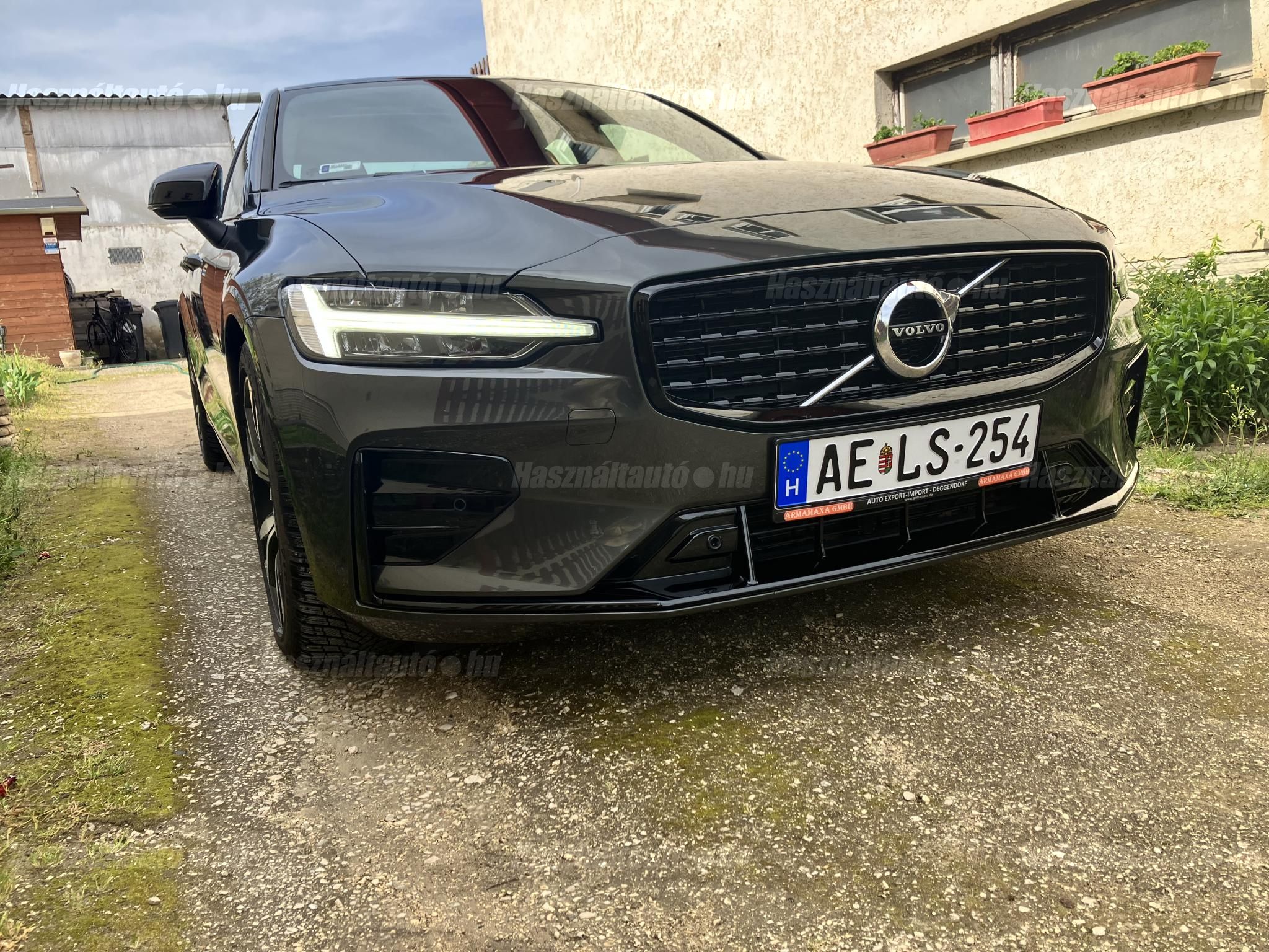 VOLVO S60 2022/8 - 1