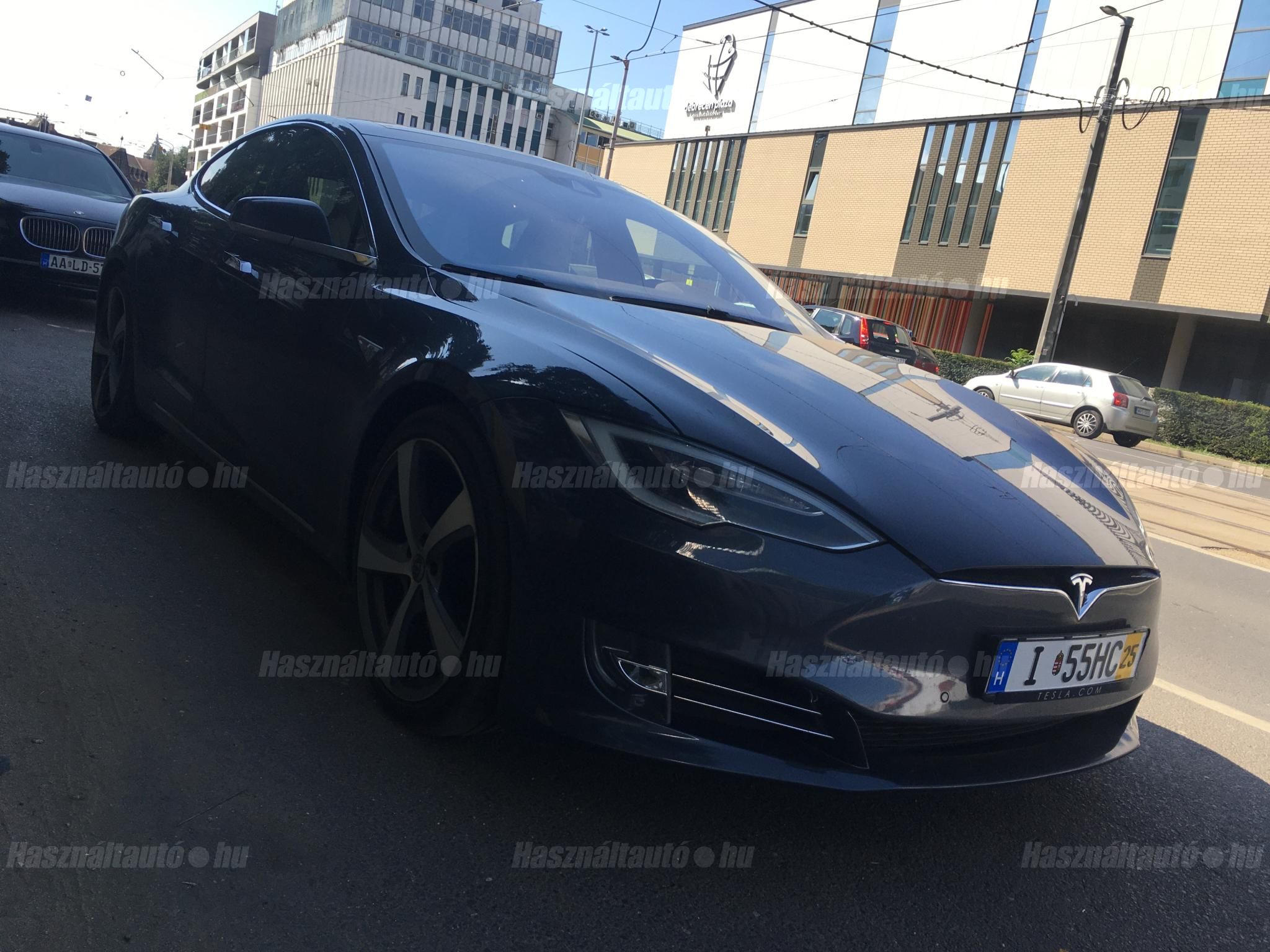 TESLA MODEL S 2016/12 - 1