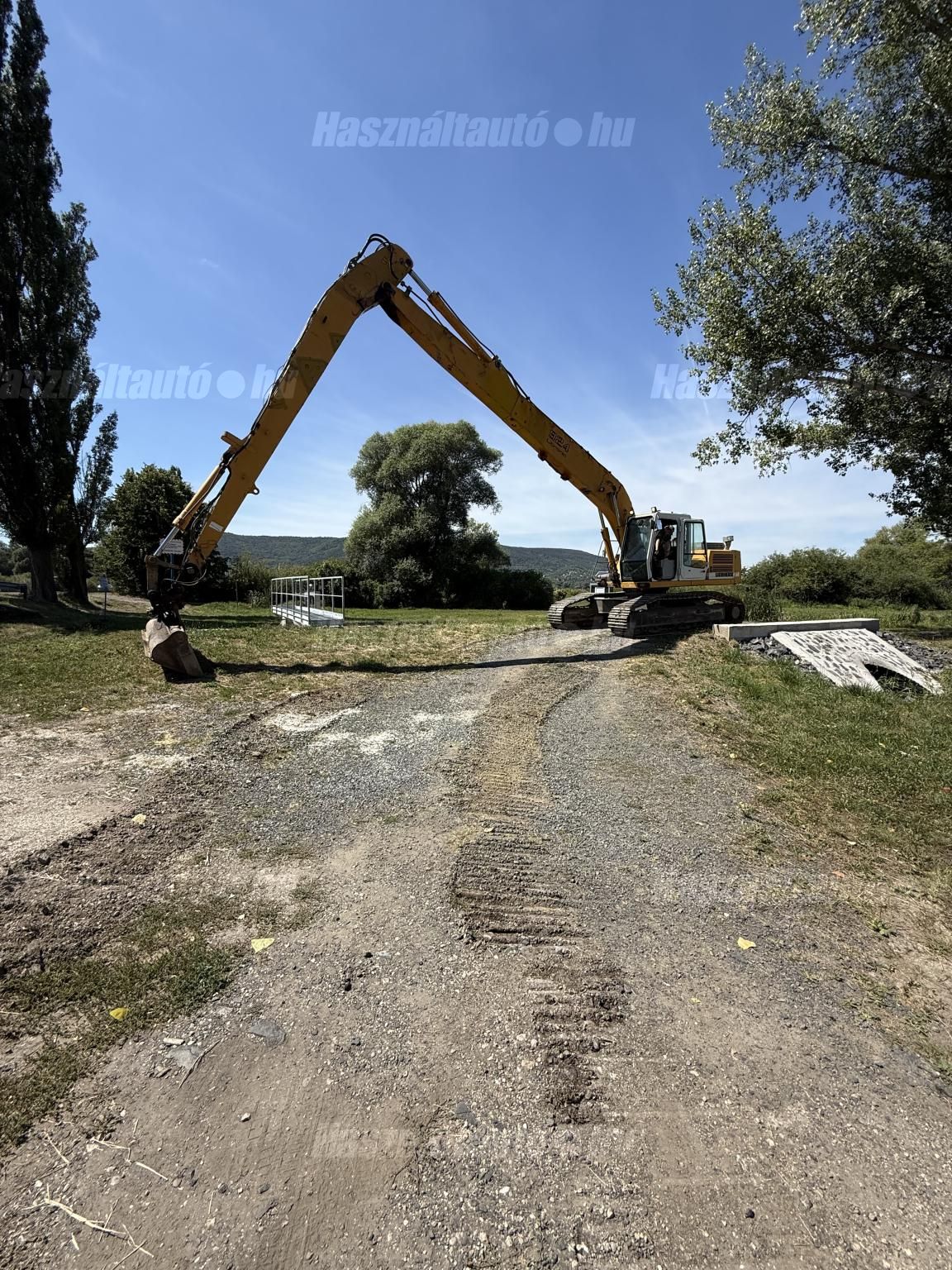 LIEBHERR 2004 - 1