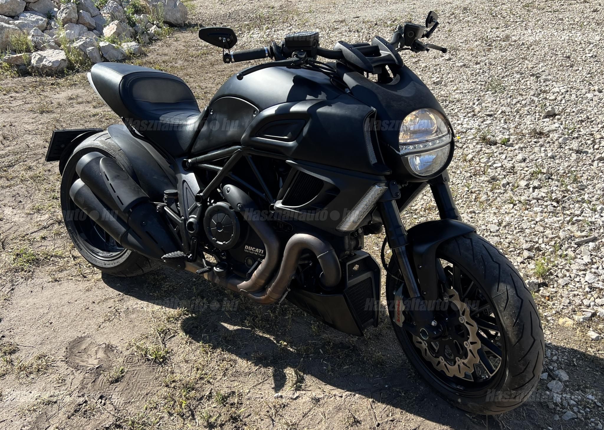 DUCATI DIAVEL 2013/4 - 1