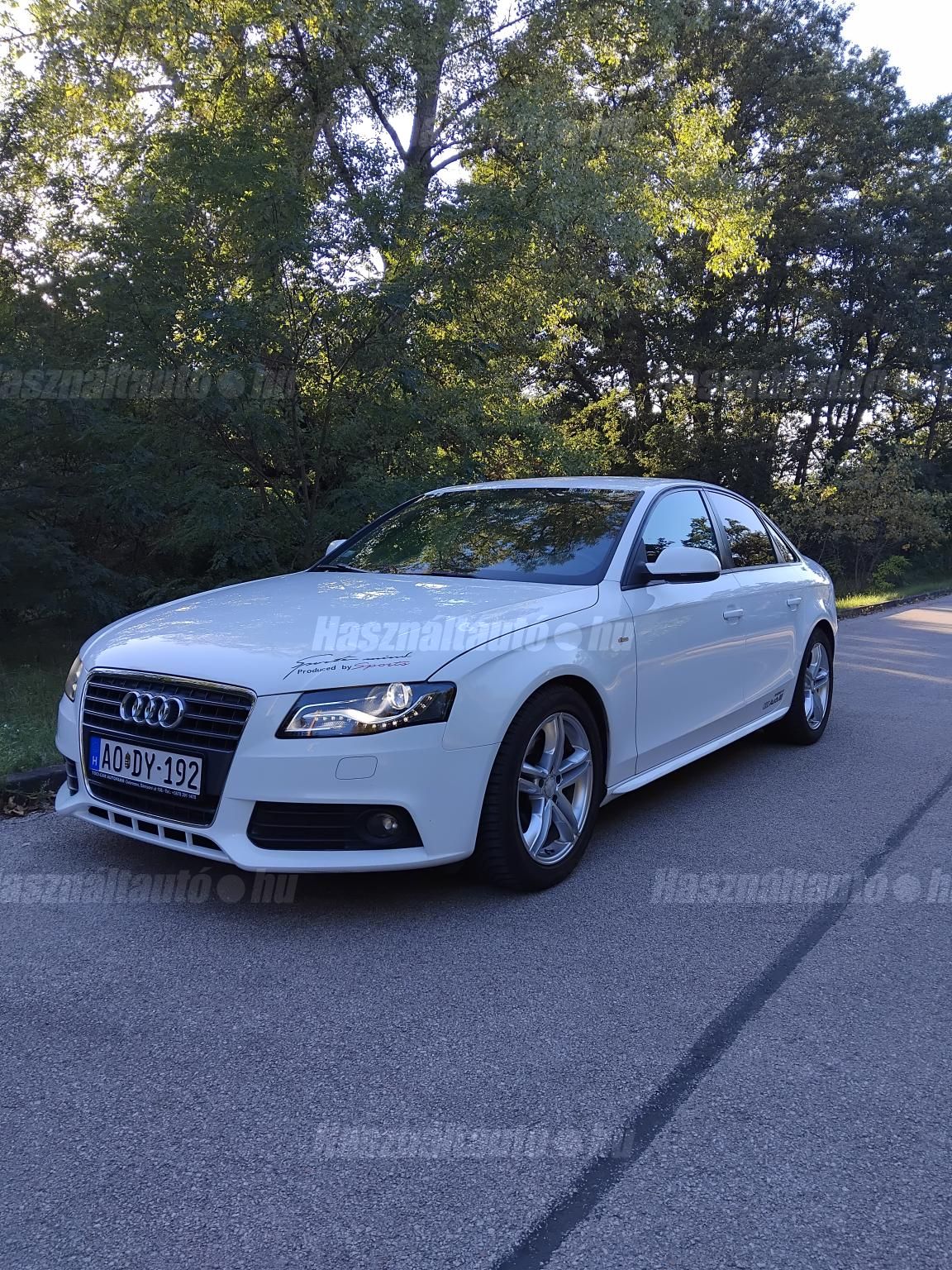 AUDI A4 2010/8 - 1