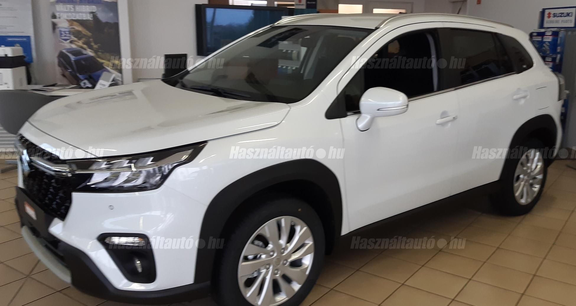 SUZUKI S-CROSS 2025 - 1