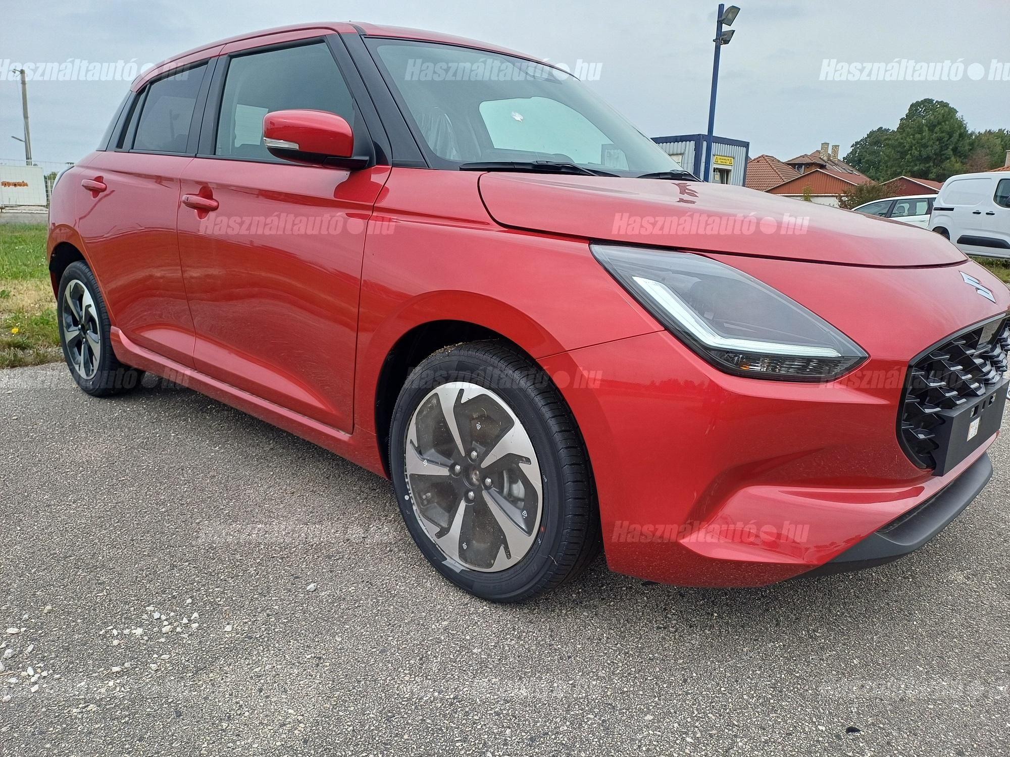 SUZUKI SWIFT 2025 - 1