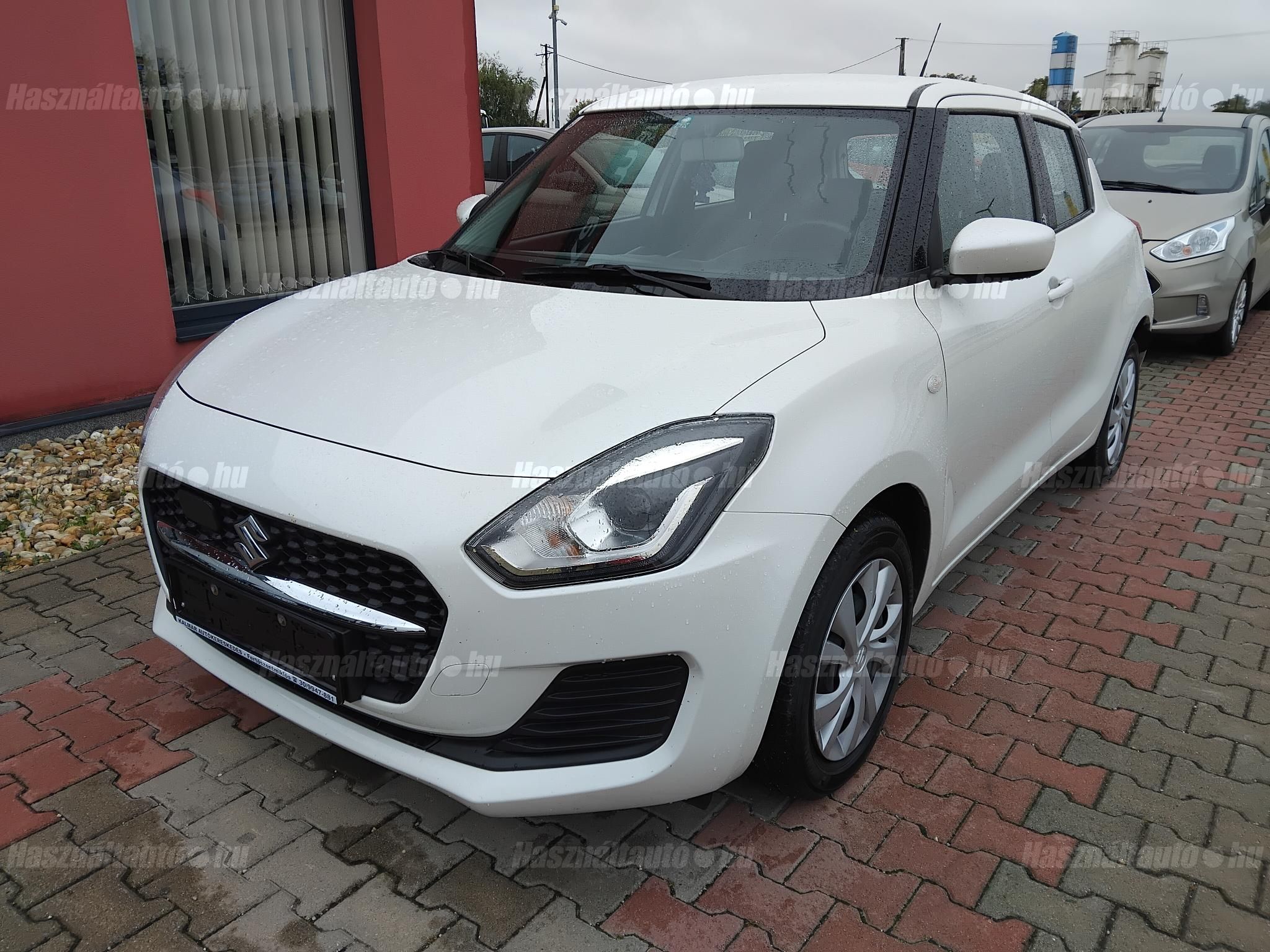 SUZUKI SWIFT 2021/11 - 1