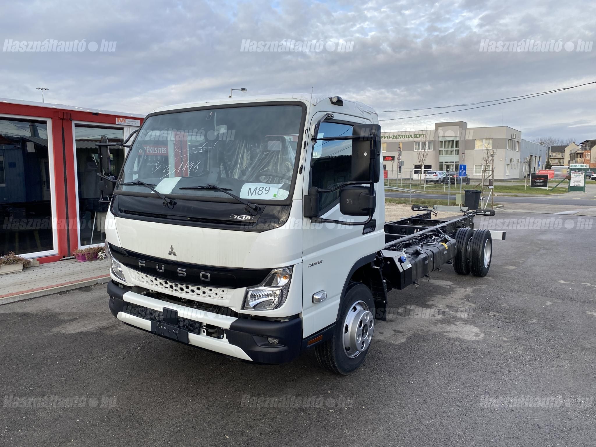MITSUBISHI 2025 - 1