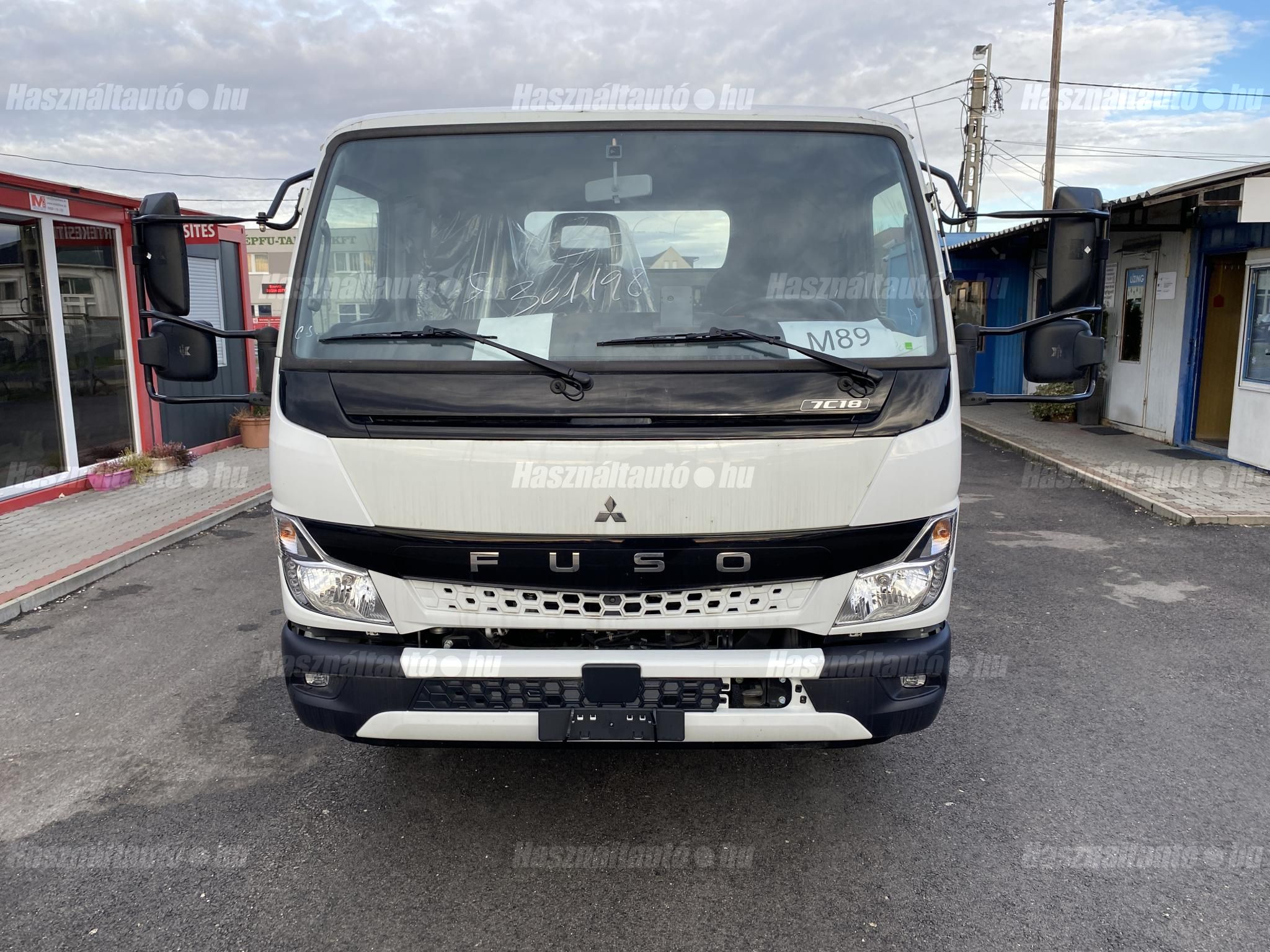 MITSUBISHI 2025 - 1