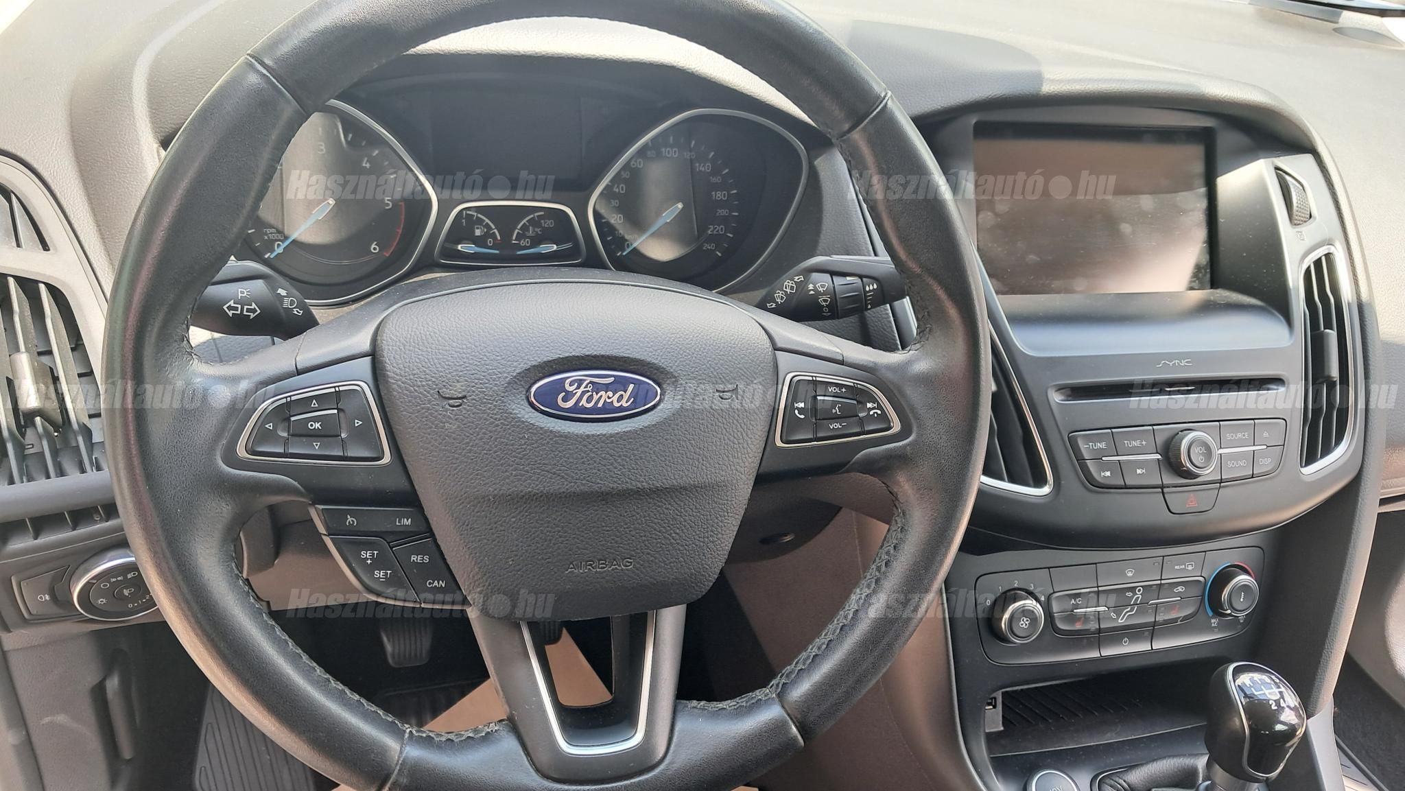 FORD FOCUS 2016/9 - 1