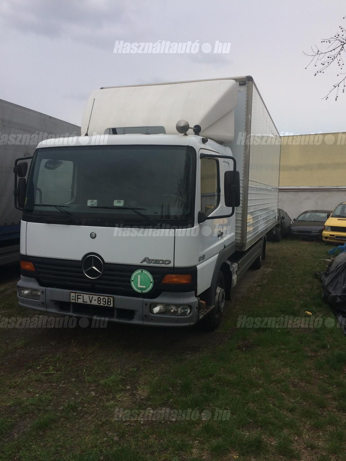MERCEDES-BENZ 2002/8 - 1