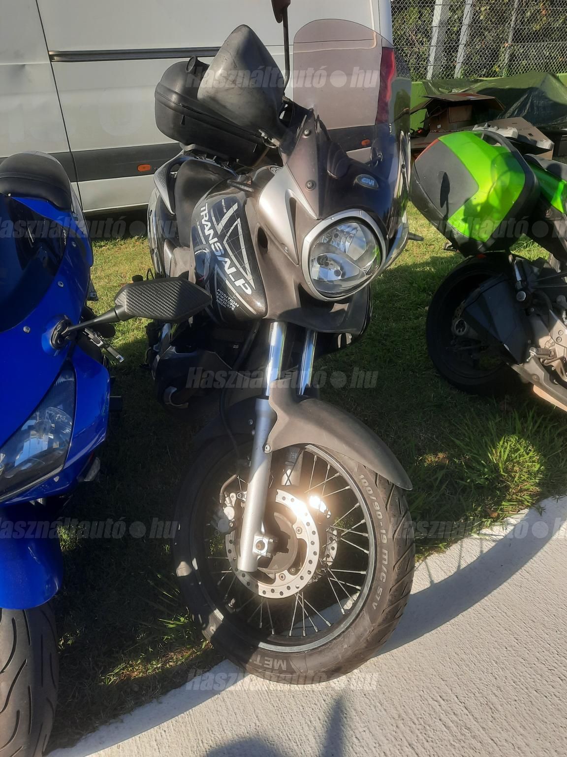 HONDA XL 700 V 2010/6 - 1