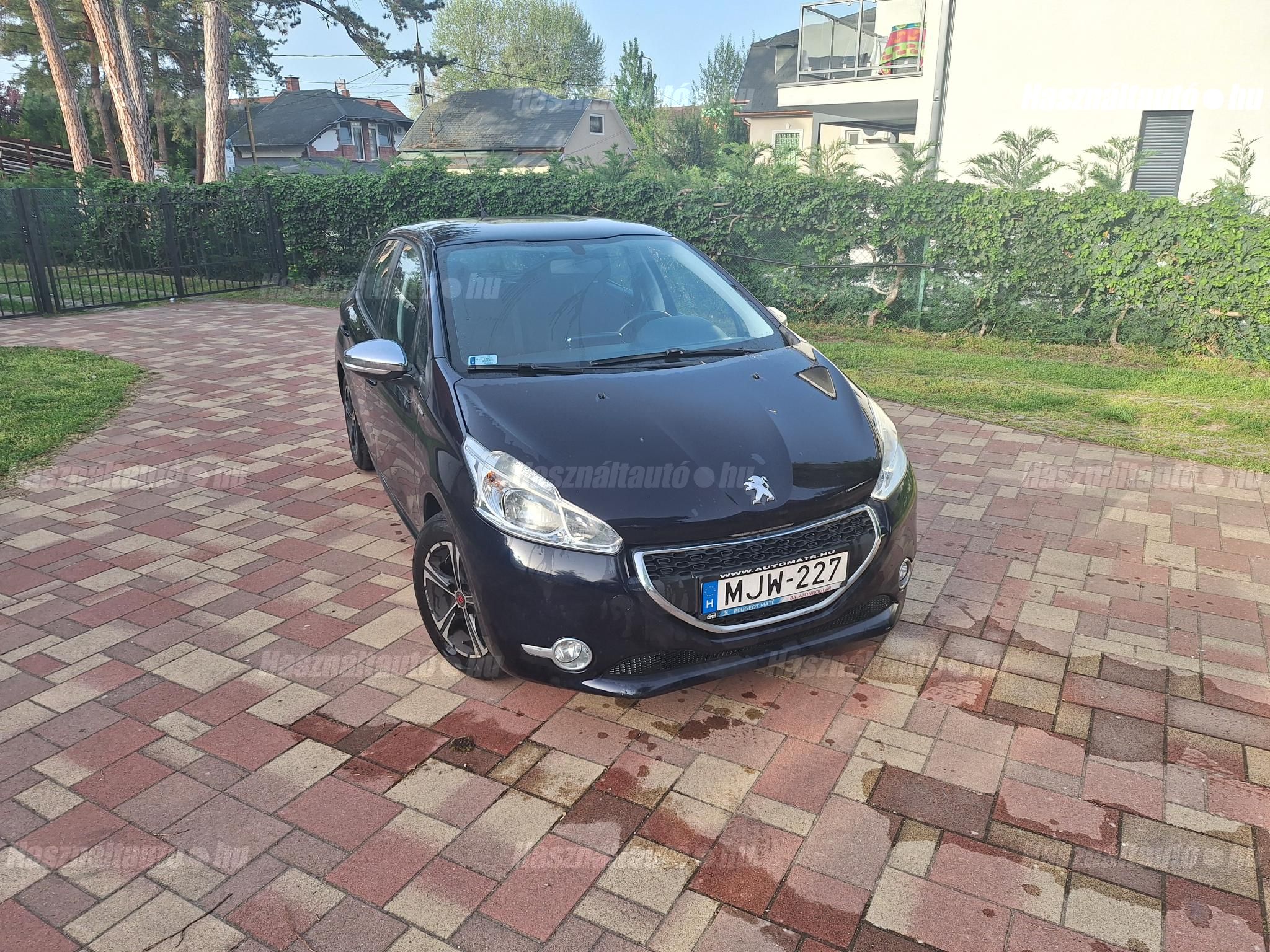 PEUGEOT 208 2013/6 - 1