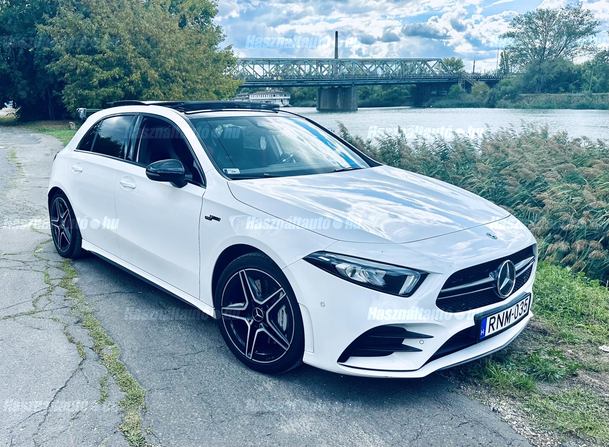MERCEDES-BENZ A 35 AMG 2019/4 - 1