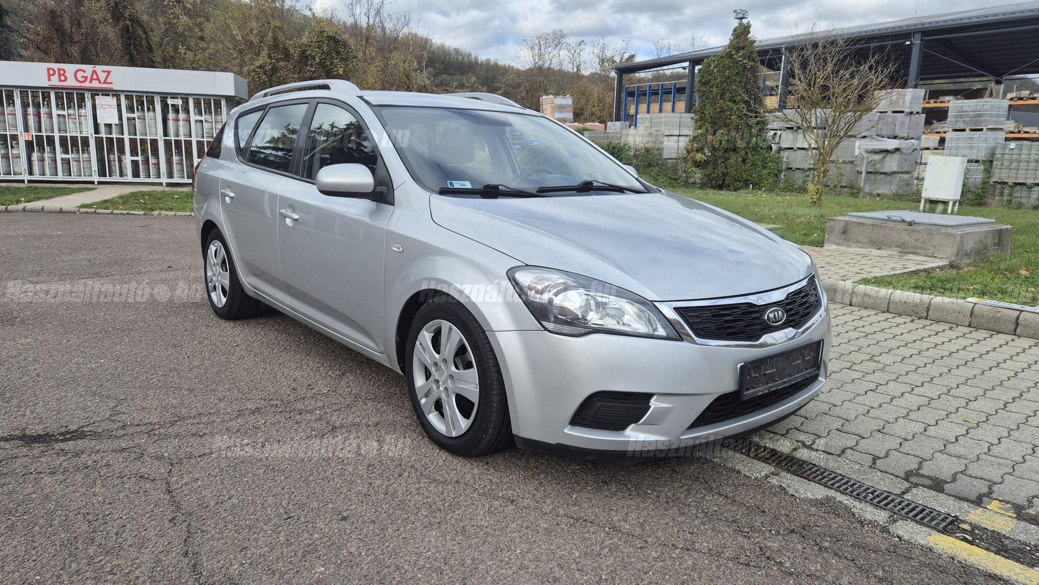KIA CEE'D 2011/3 - 1