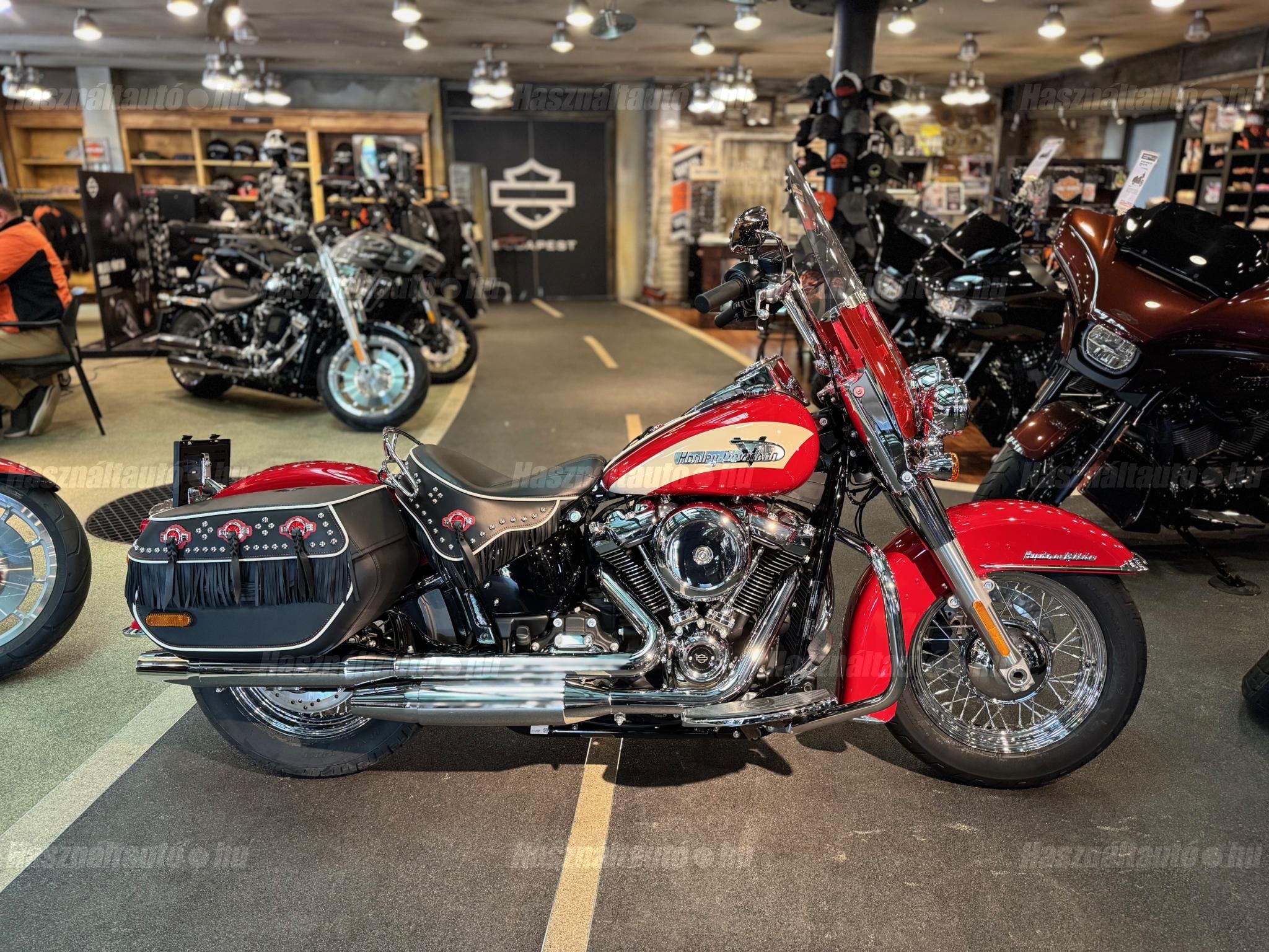 HARLEY-DAVIDSON HERITAGE 2025/10 - 1