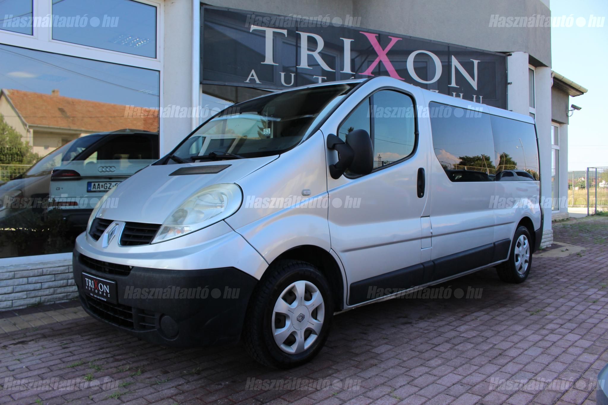 RENAULT TRAFIC 2008/5 - 1