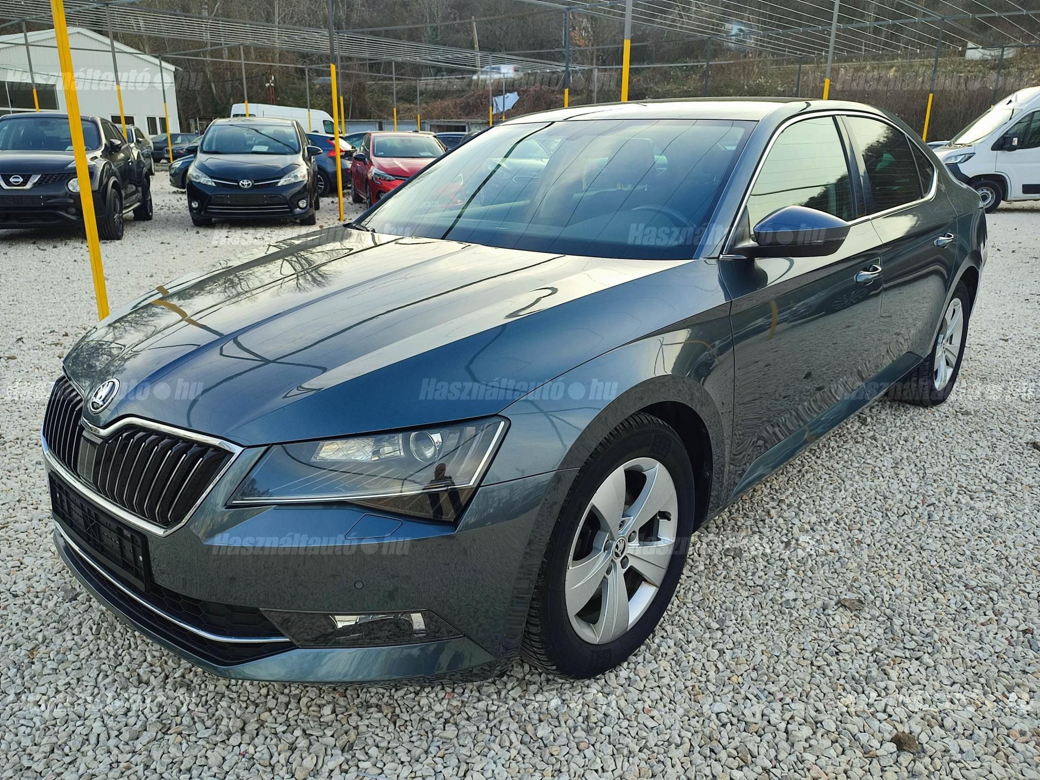 SKODA SUPERB 2017/10 - 1