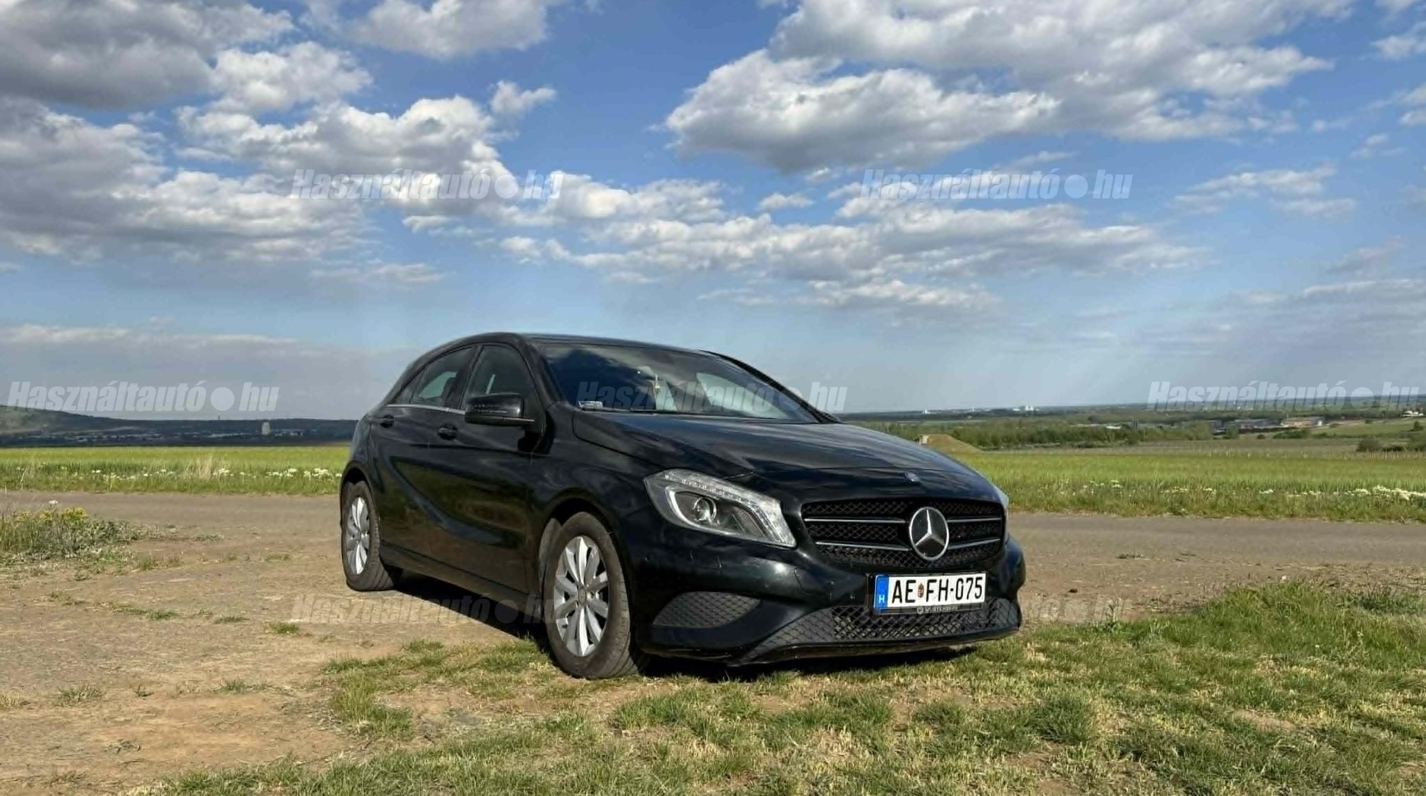 MERCEDES-BENZ A 180 2012/10 - 1