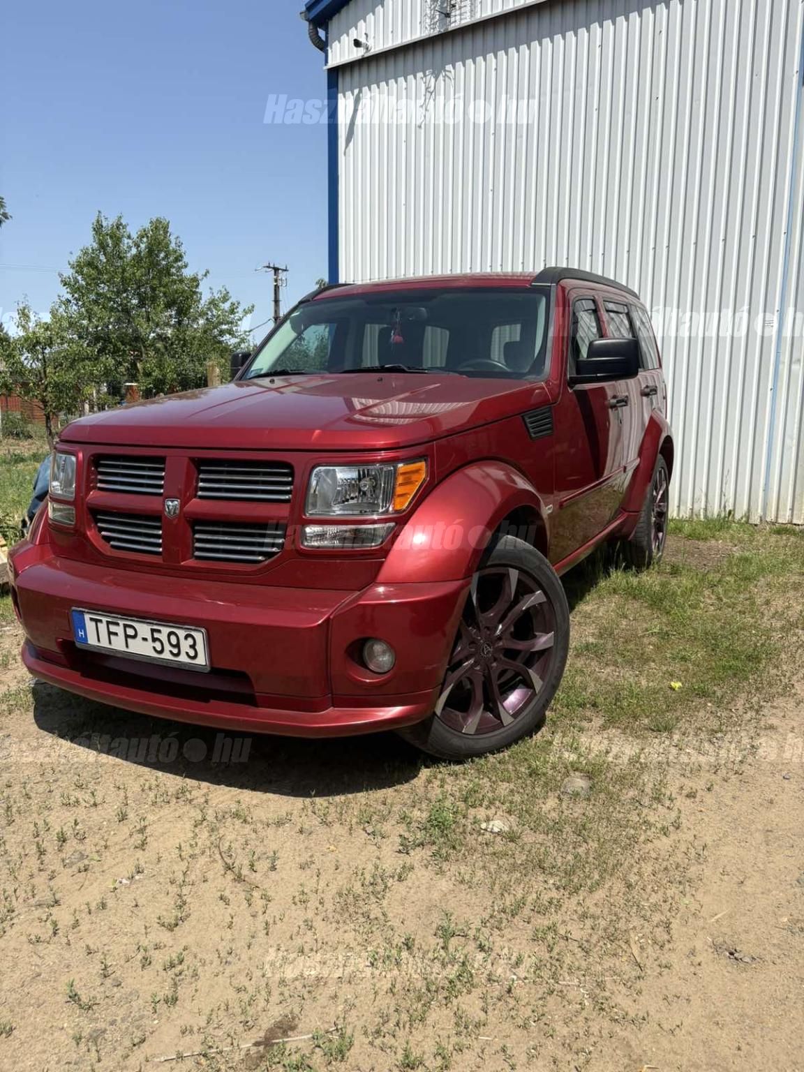 DODGE NITRO 2010 - 1