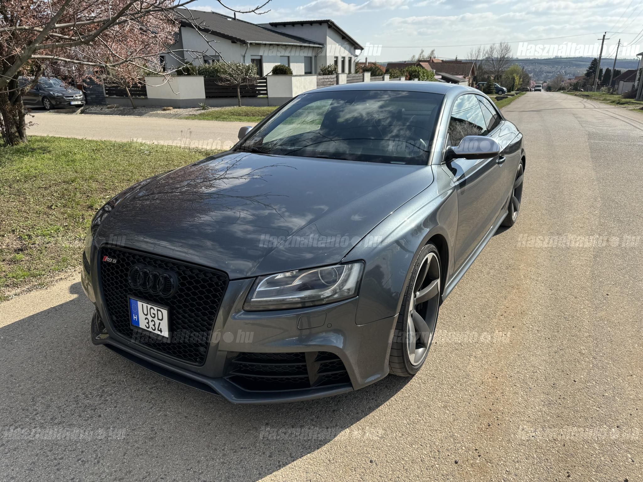 AUDI RS5 2011/9 - 1