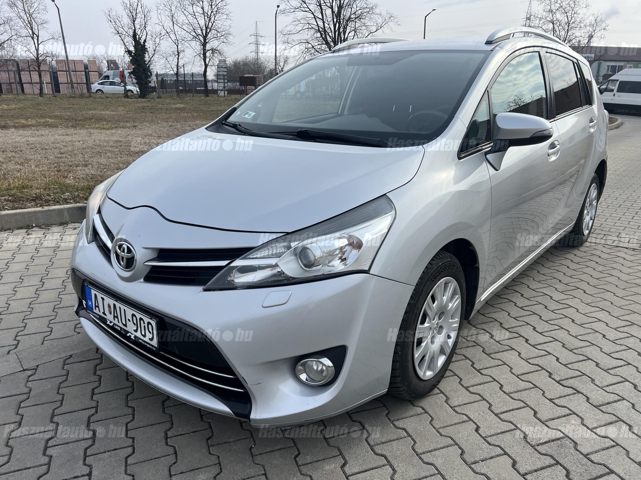TOYOTA VERSO 2015/5 - 1