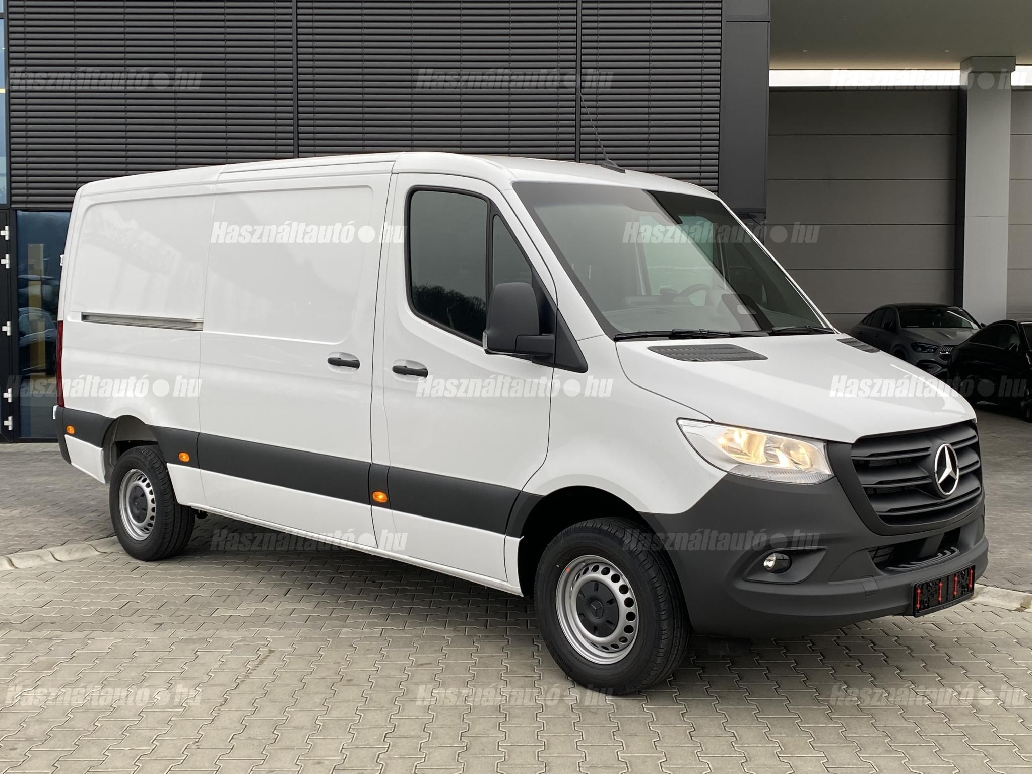 MERCEDES-BENZ SPRINTER 2025/10 - 1