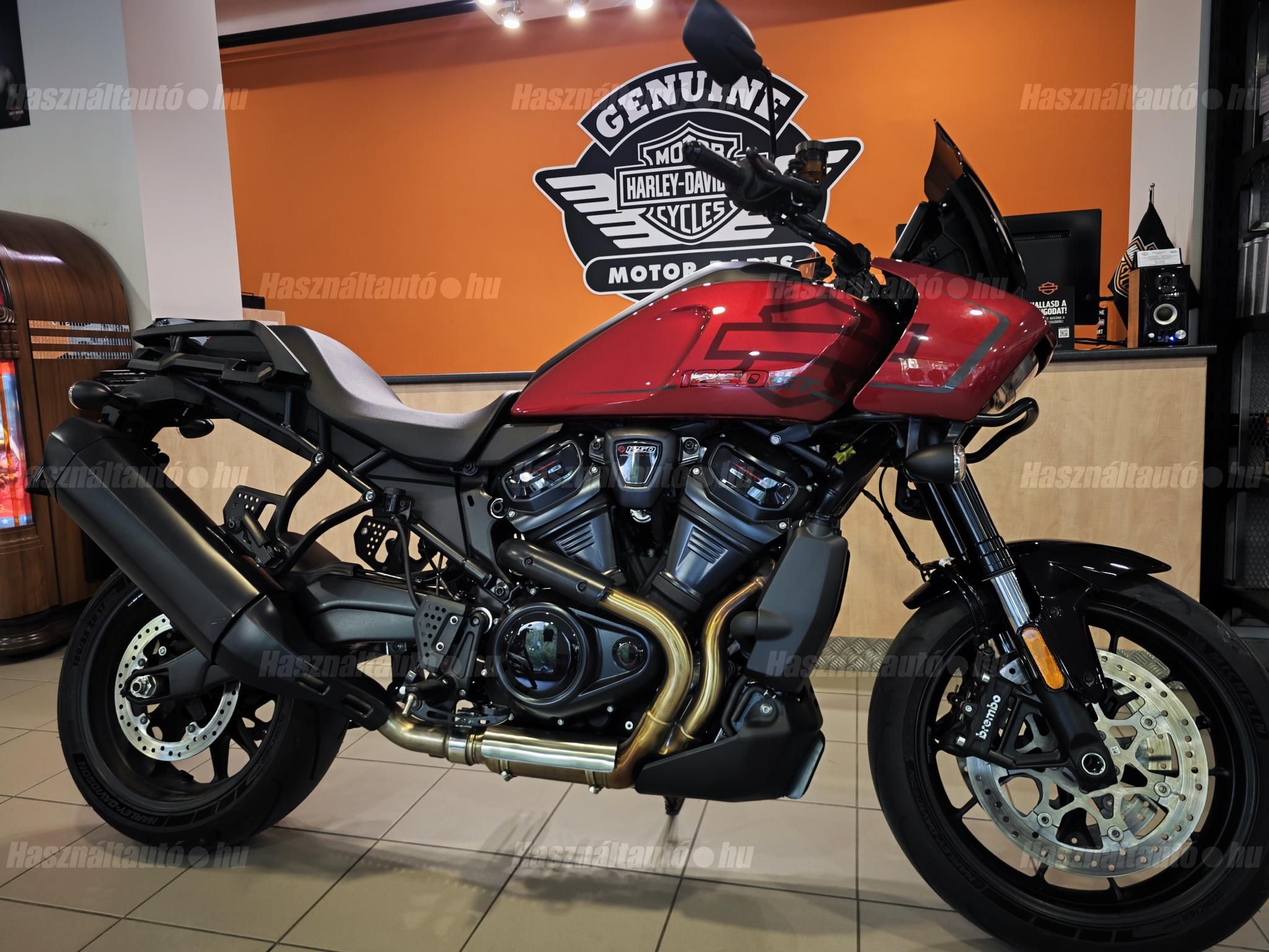 HARLEY-DAVIDSON PAN AMERICA 2025/6 - 1