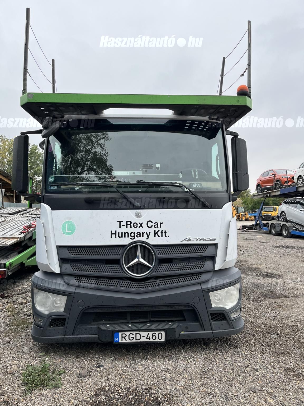 MERCEDES-BENZ 2015/2 - 1