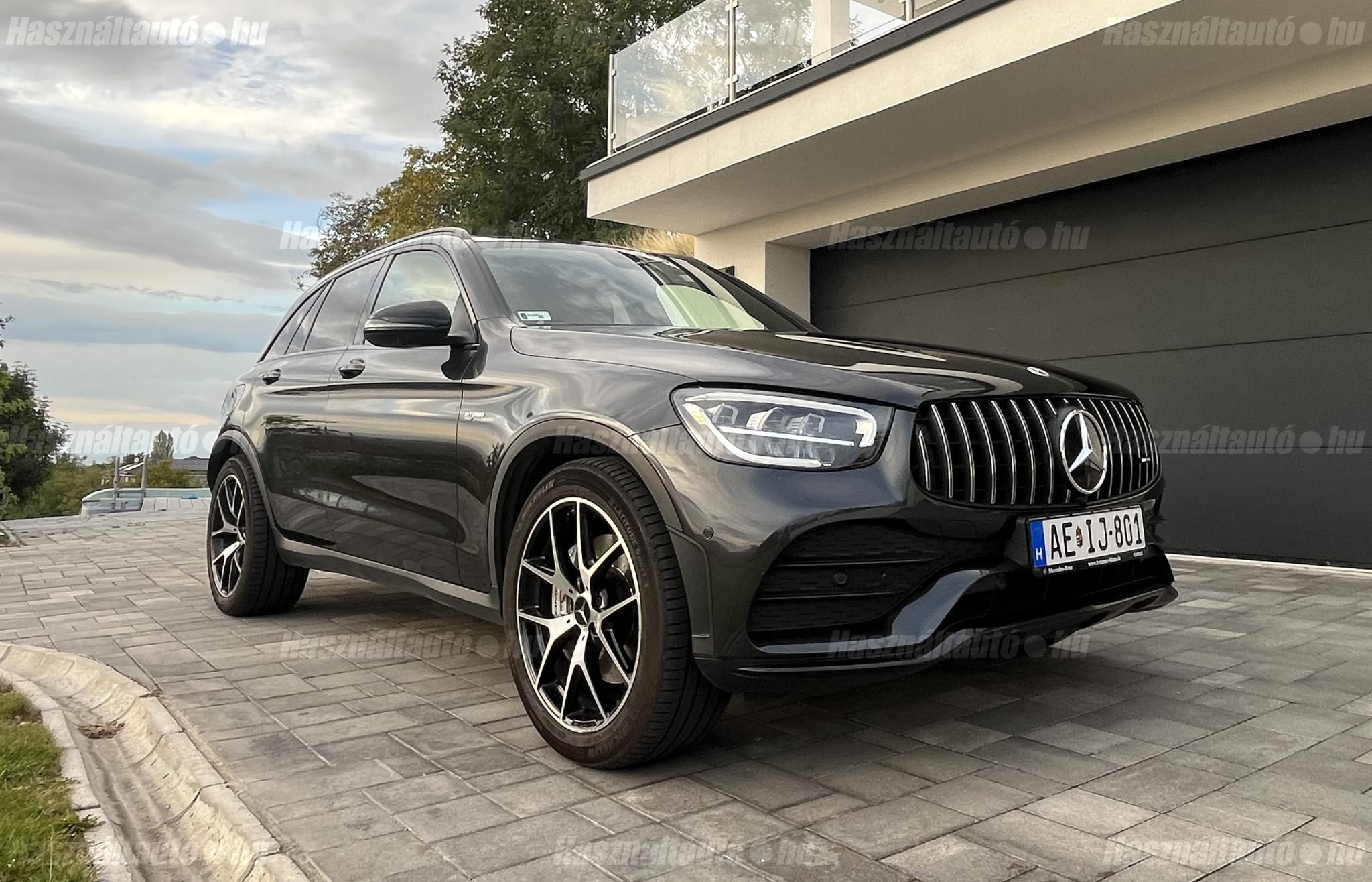 MERCEDES-AMG GLC 2022/3 - 1
