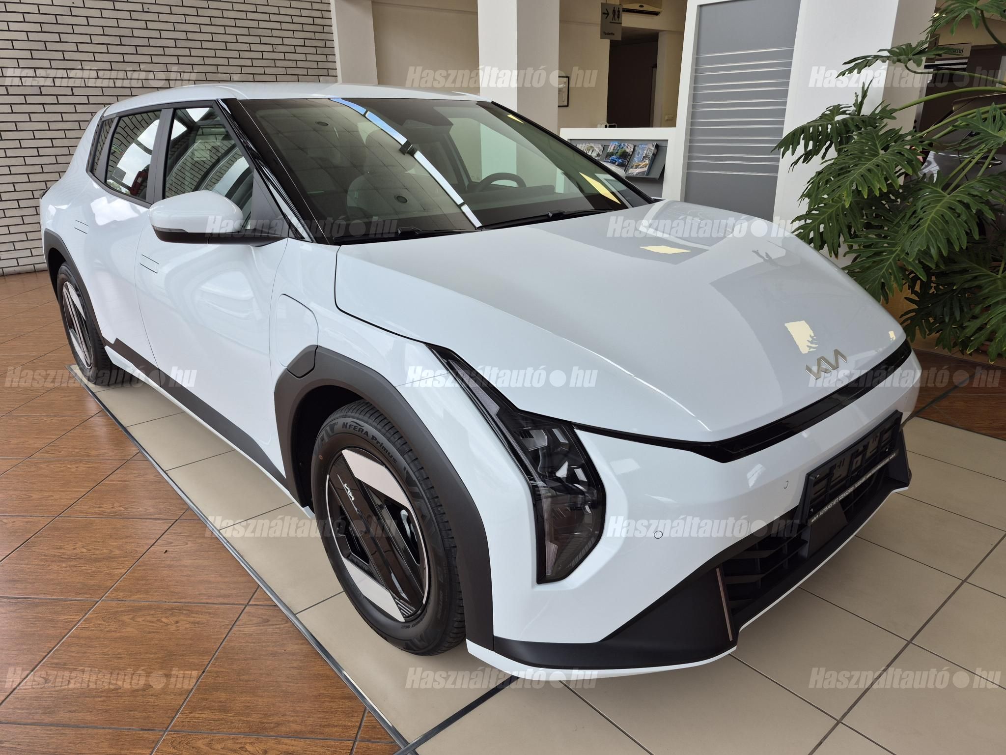 KIA EV4 2025 - 1