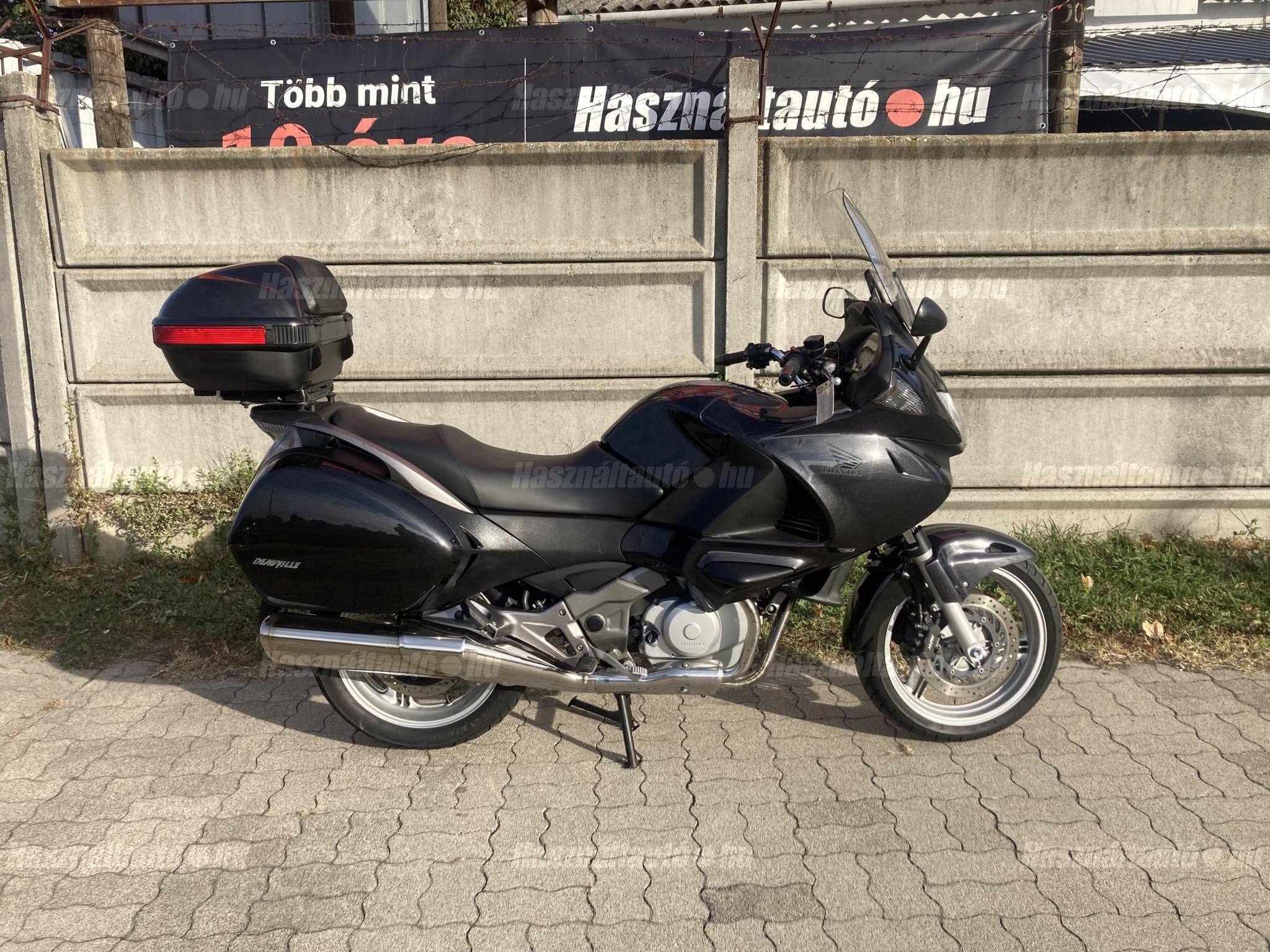 HONDA NT 700 V DEAUVILLE 2011 - 1