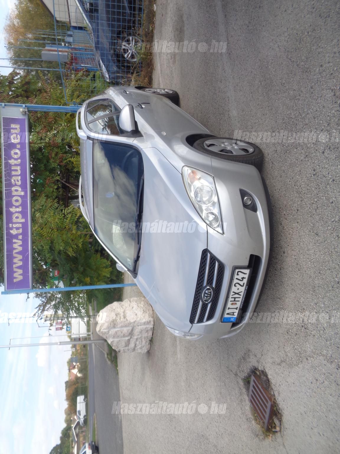 KIA CEE'D 2009/5 - 1