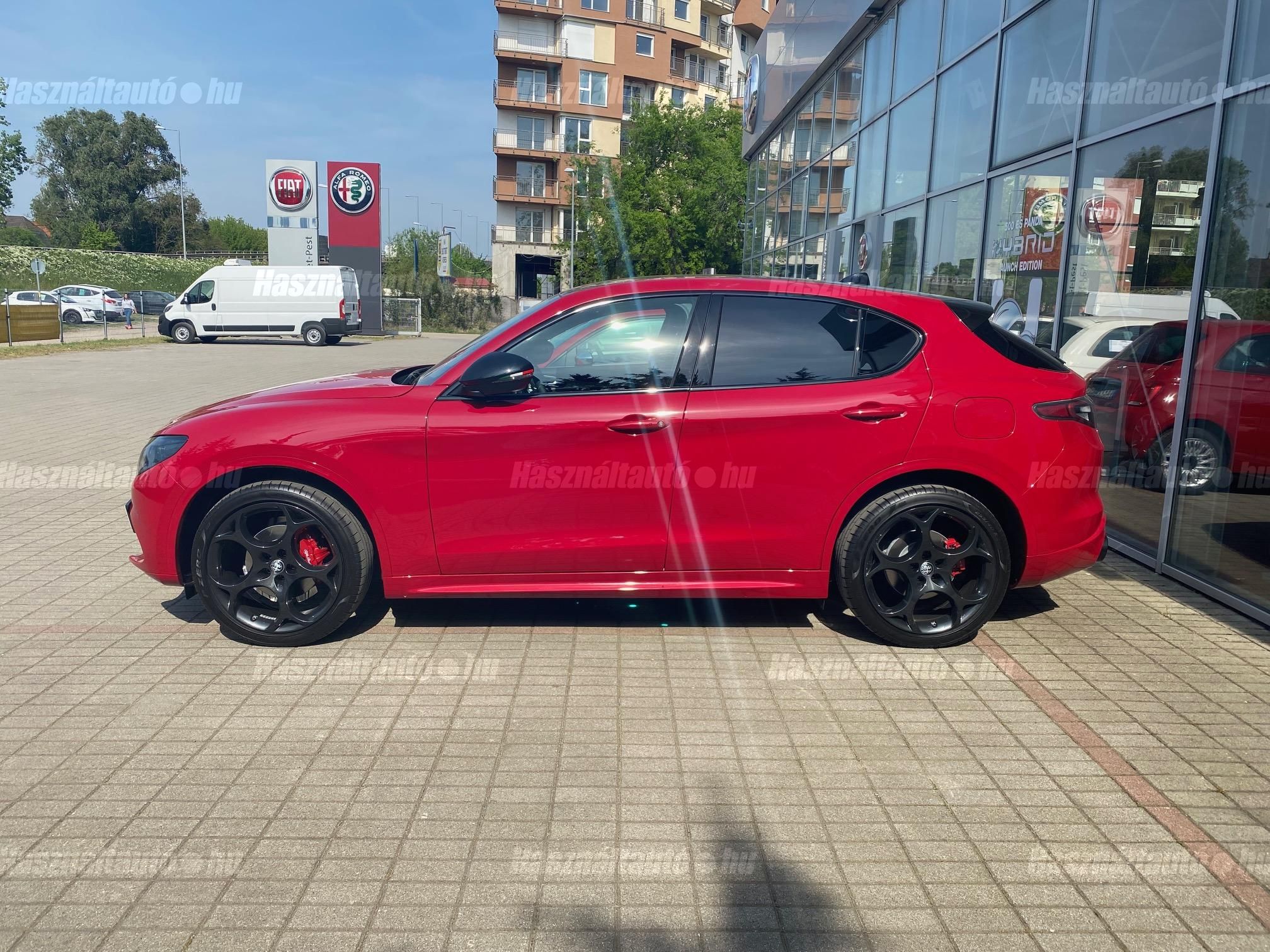 ALFA ROMEO STELVIO 2025/5 - 1