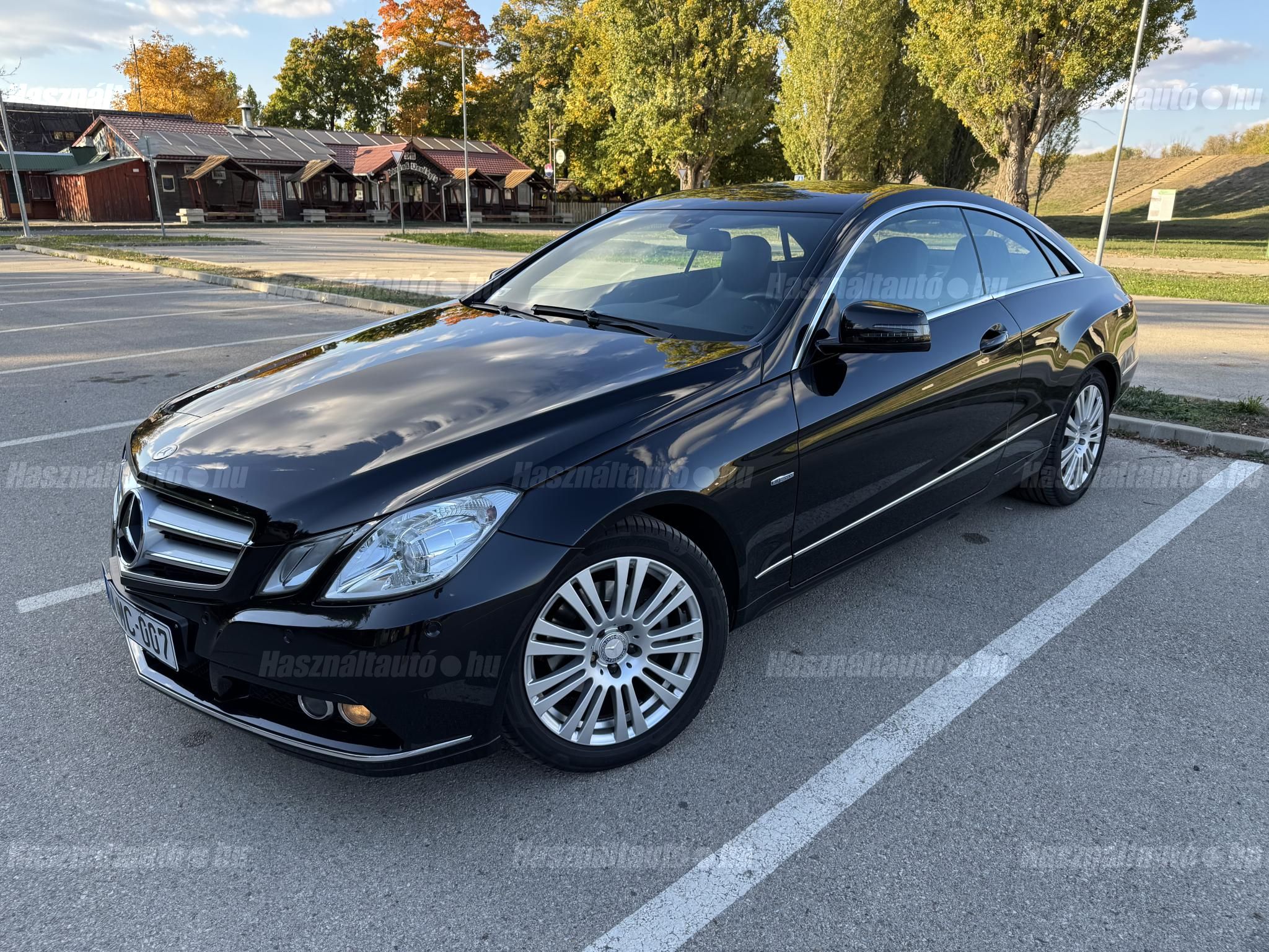 MERCEDES-BENZ E 200 2011/10 - 1