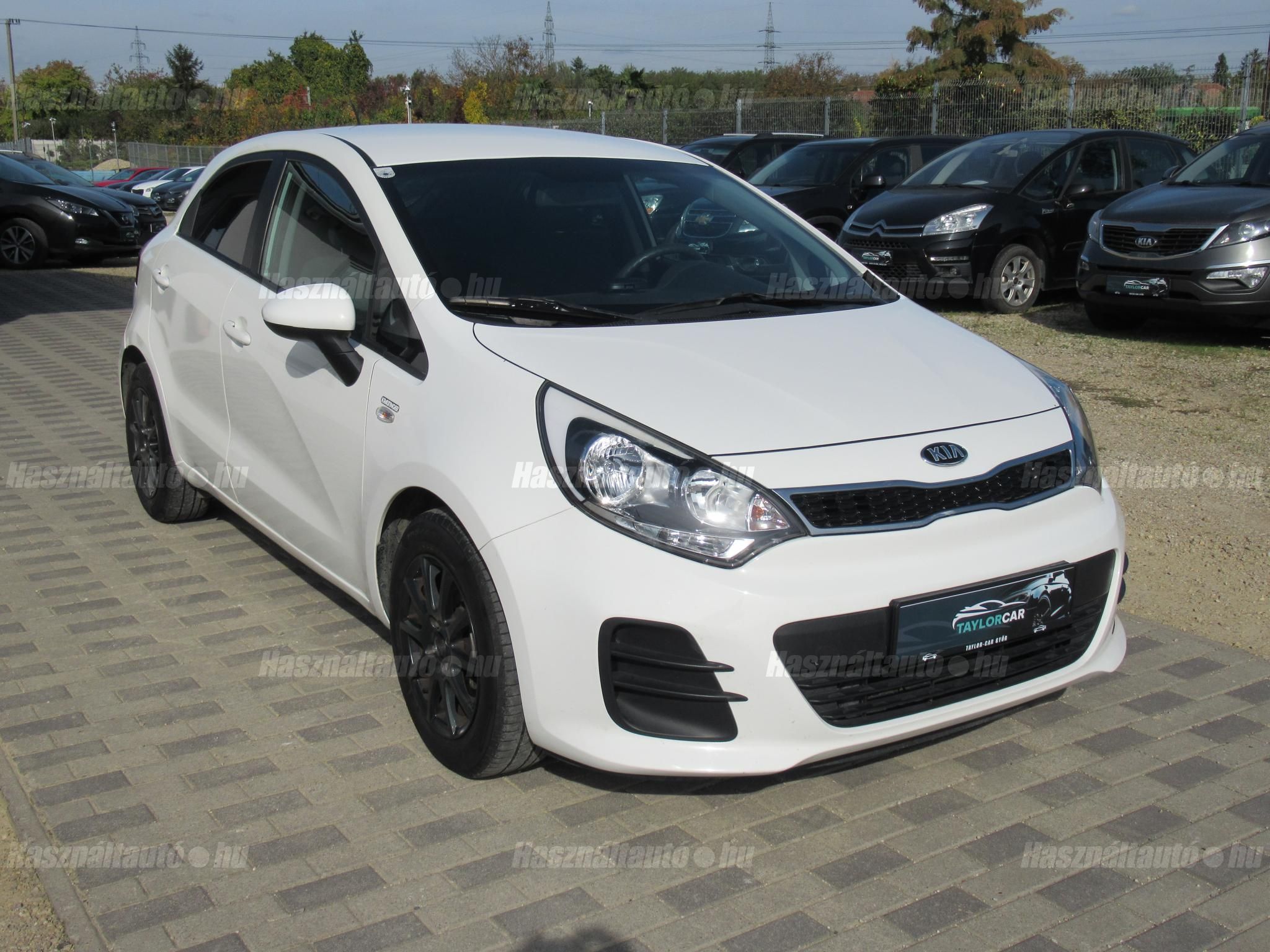 KIA RIO 2016/4 - 1
