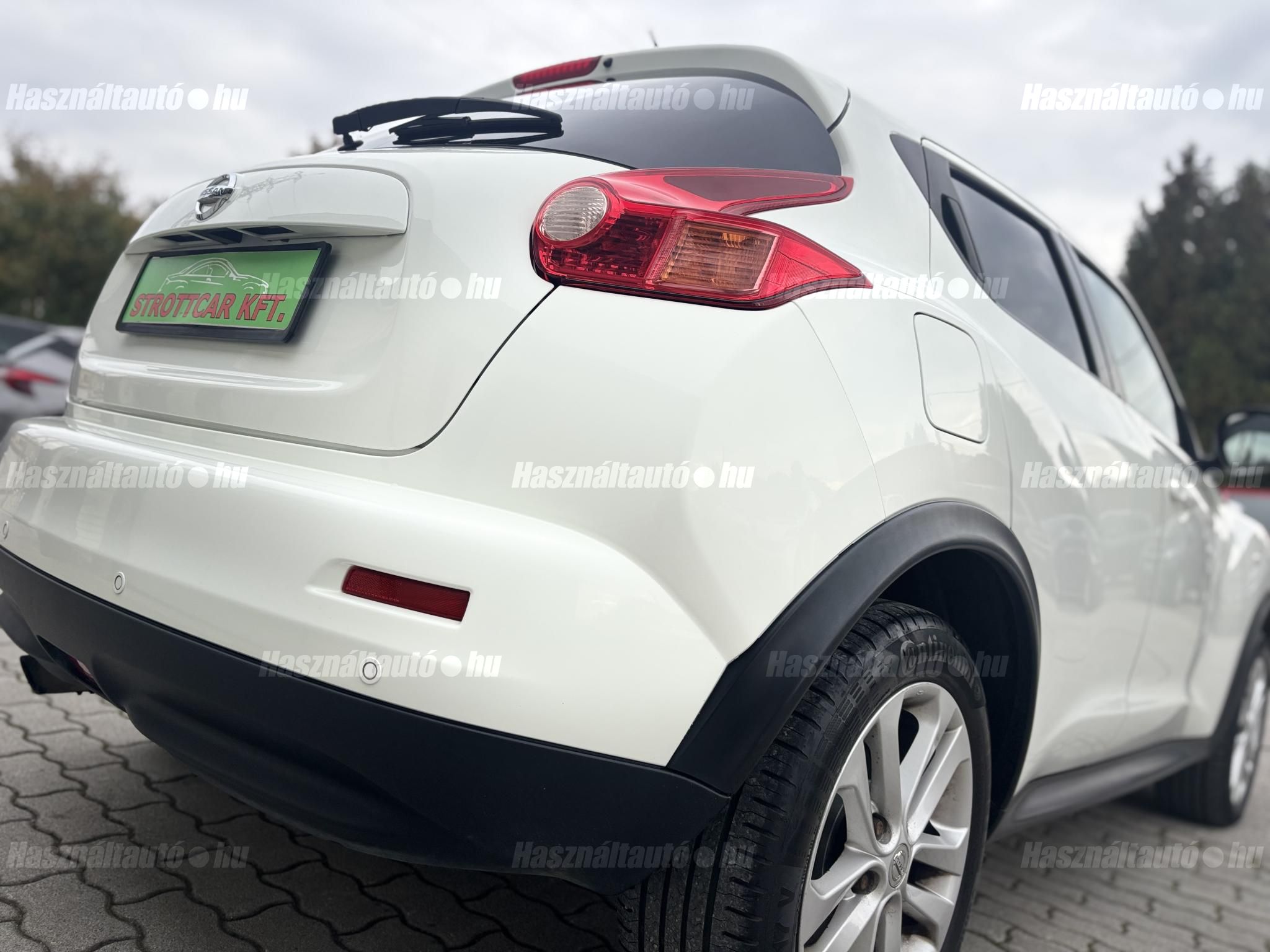 NISSAN JUKE 2010/10 - 1