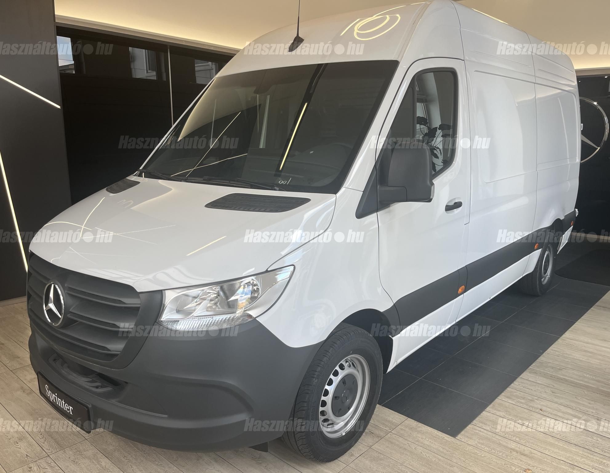 MERCEDES-BENZ SPRINTER 2025 - 1