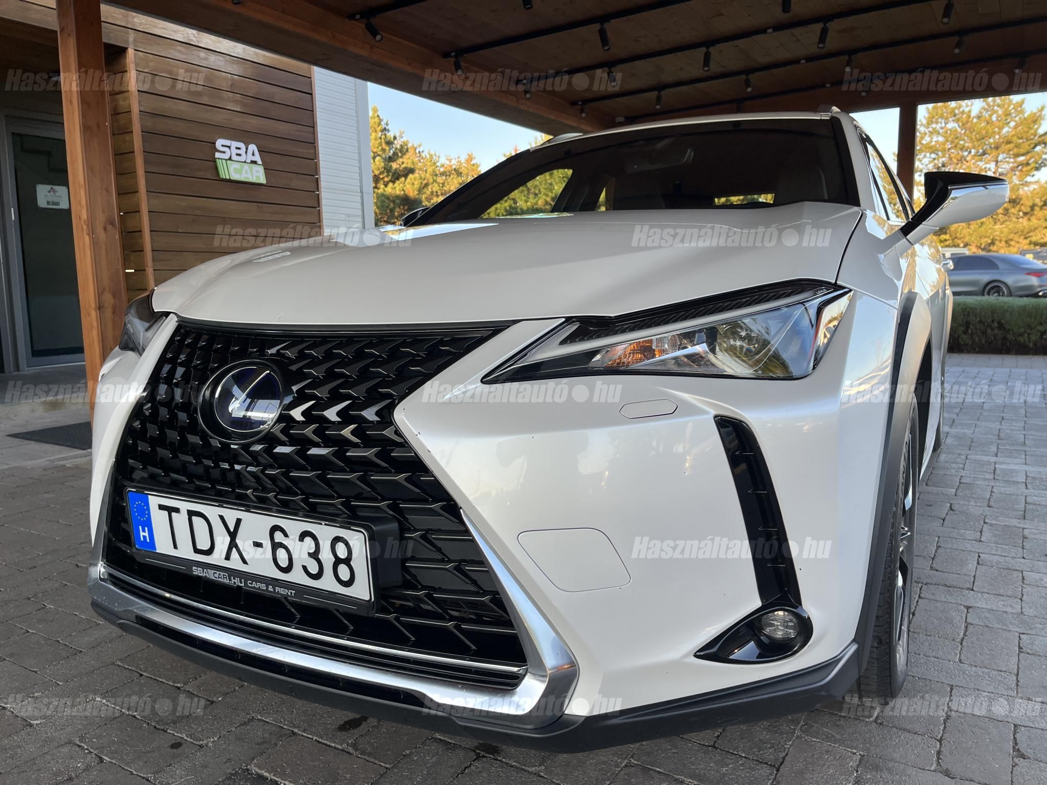LEXUS UX 2022/5 - 1
