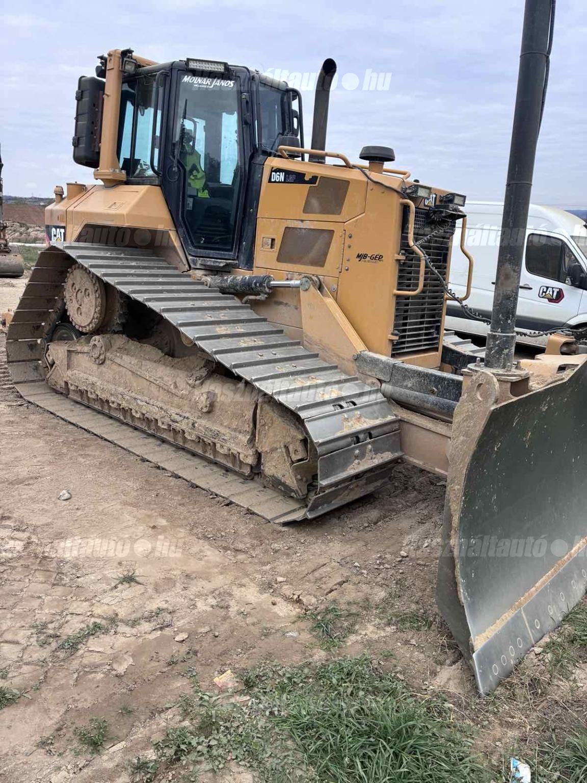 CATERPILLAR 2017 - 1